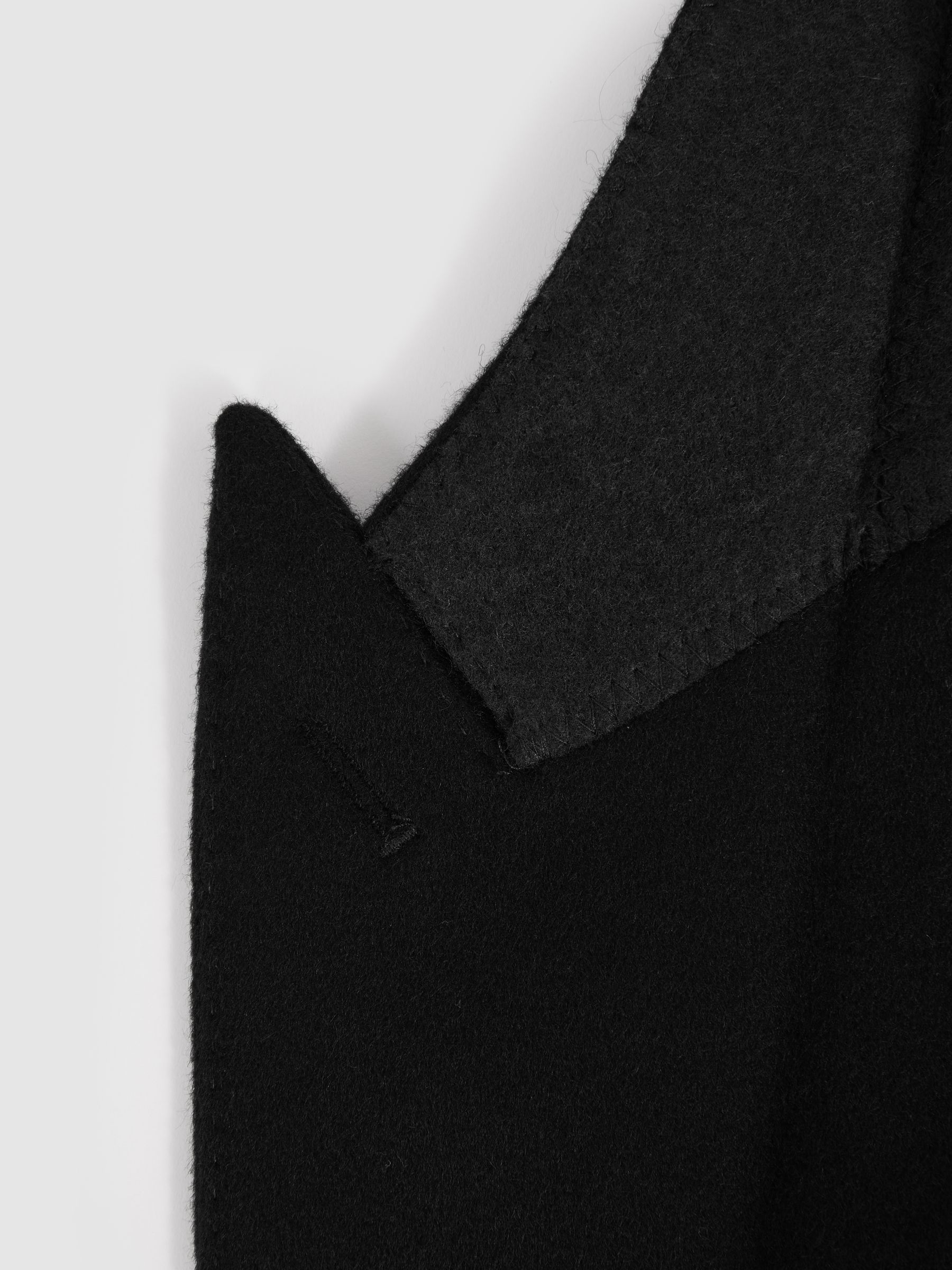 Atelier Cashmere Modern Fit Double Breasted Blazer in Navy - Image 7 of 7