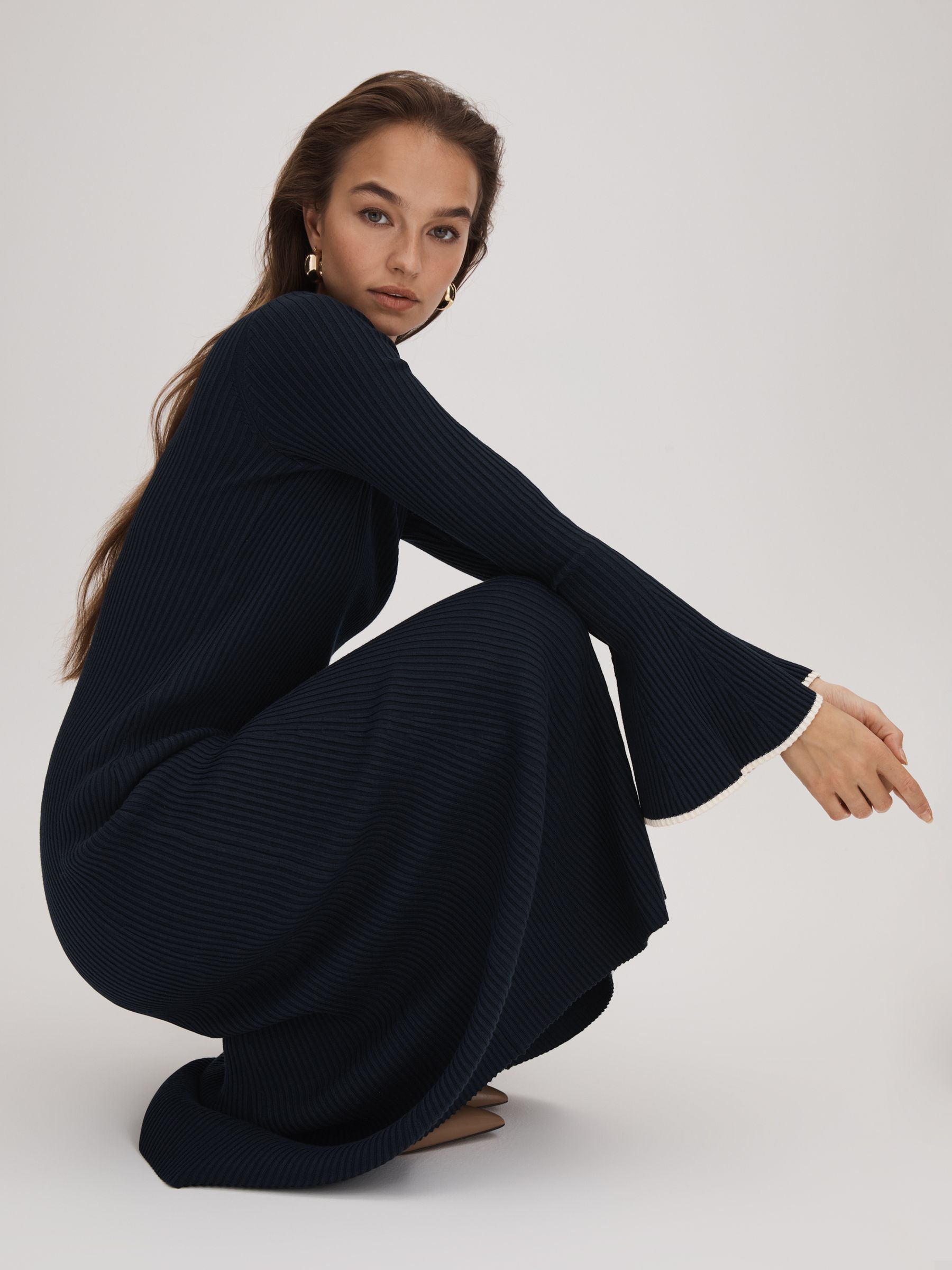 Florere Fitted Fluted Cuff Midi Dress in Navy - Image 3 of 7