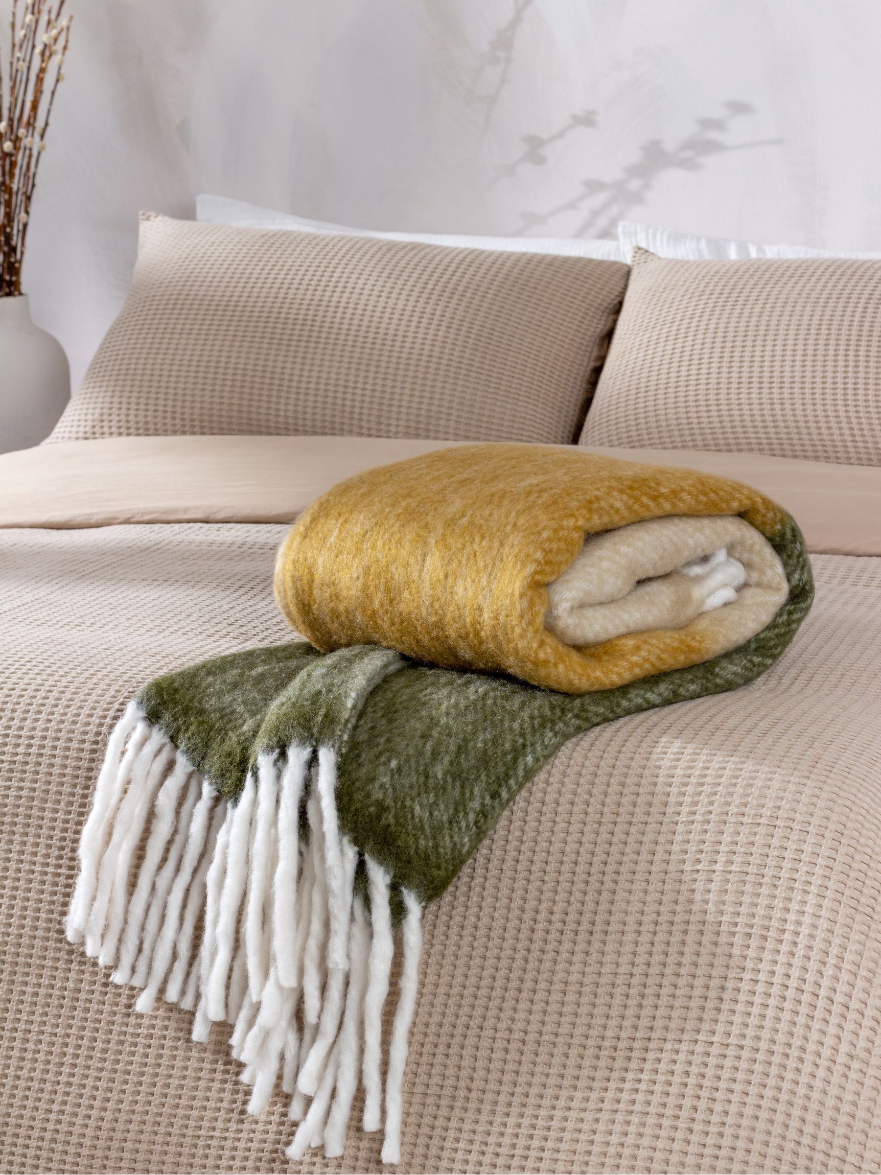 Yard Natural Beige/Moss Green Rawton Ombre Herringbone Throw - Image 4 of 4