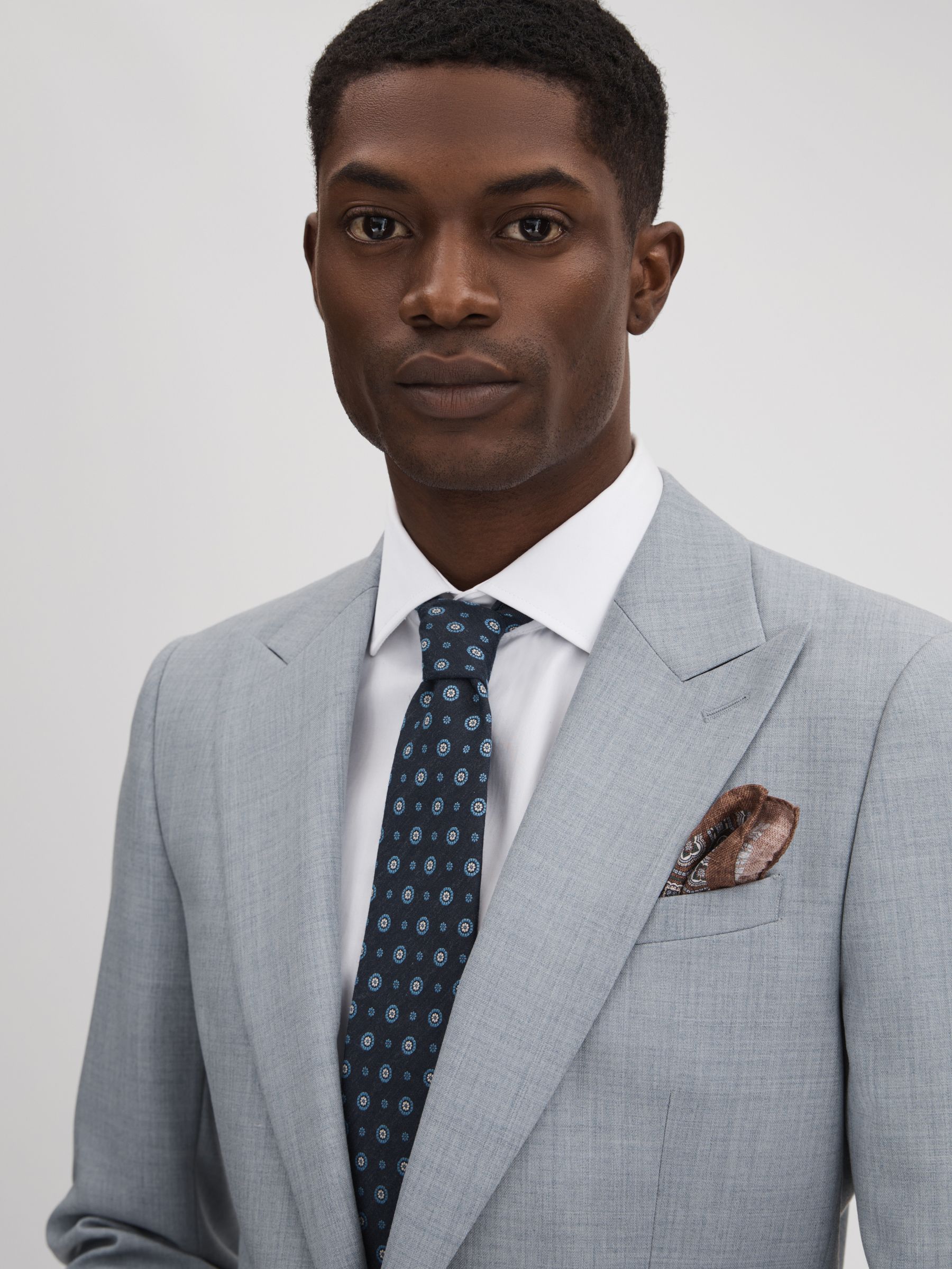 Slim Fit Wool Single Breasted Blazer in Soft Blue - Image 4 of 7