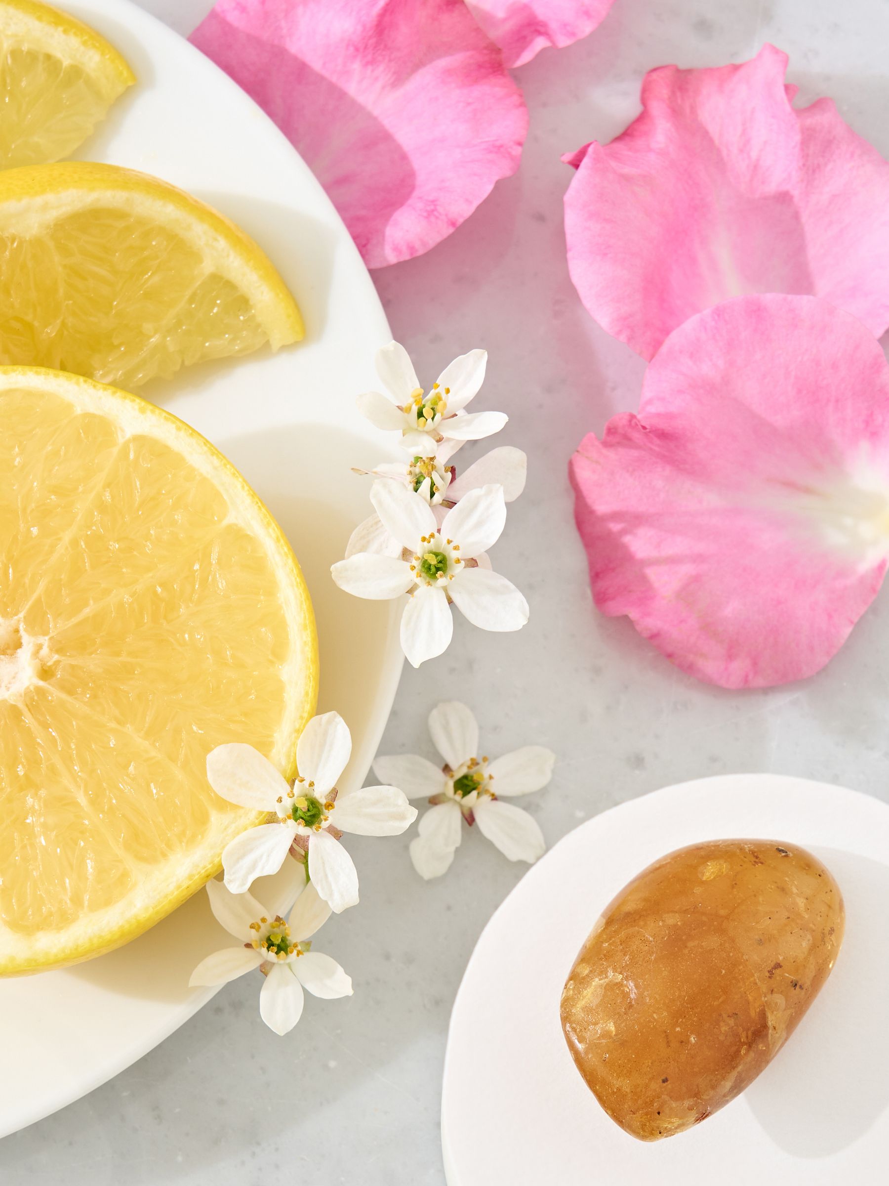 Grapefruit & Amber Diffuser - Image 8 of 8