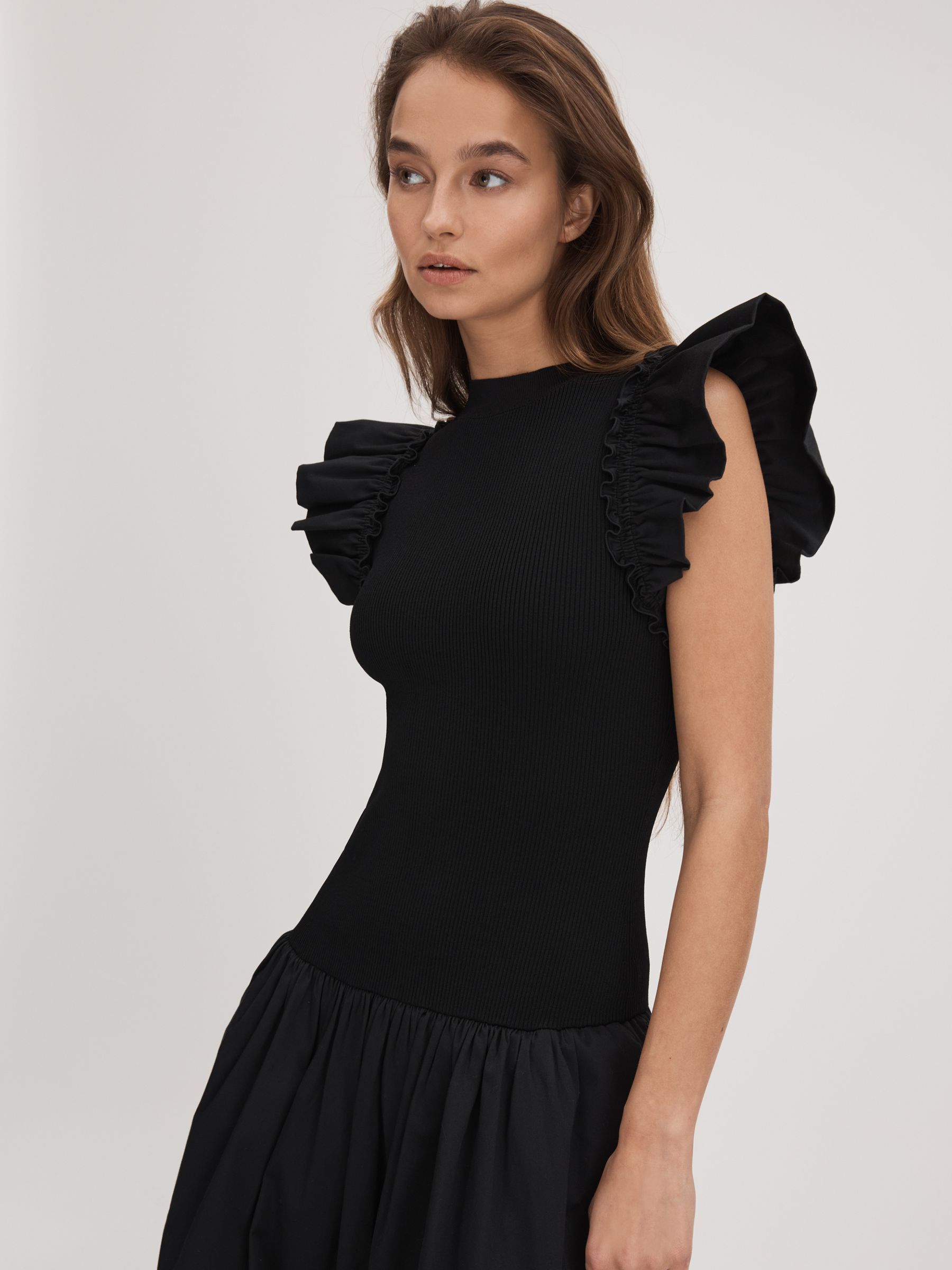 安心追跡付【REISS】Florere フィット&フレアメッシュドレス Reiss Florere Ruffle Sleeve Midi Dress in Black | REISS