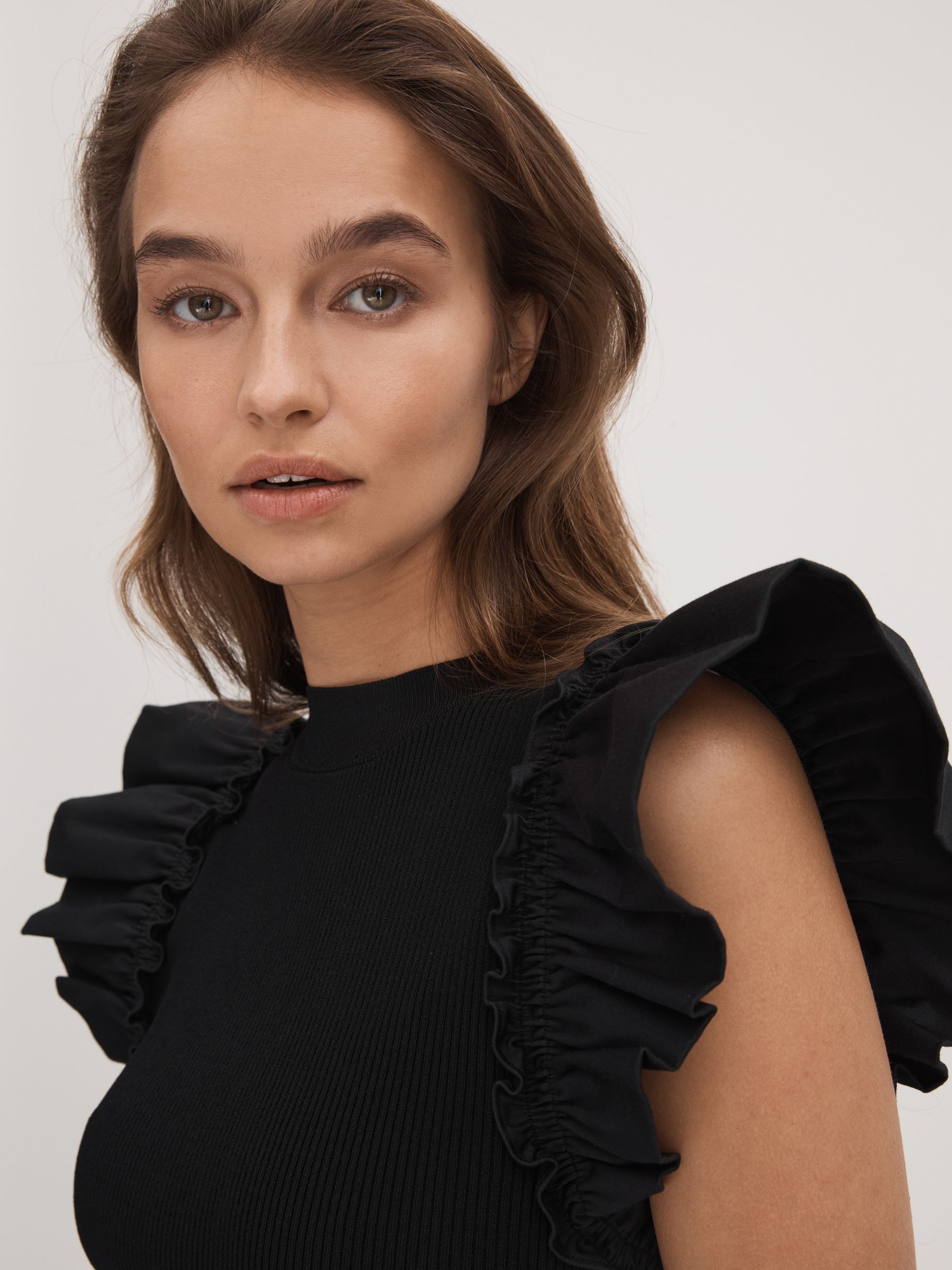 安心追跡付【REISS】Florere フィット＆フレアメッシュドレス XSサイズあり】ビジュー襟×フラワーレースタイトミニキャバ