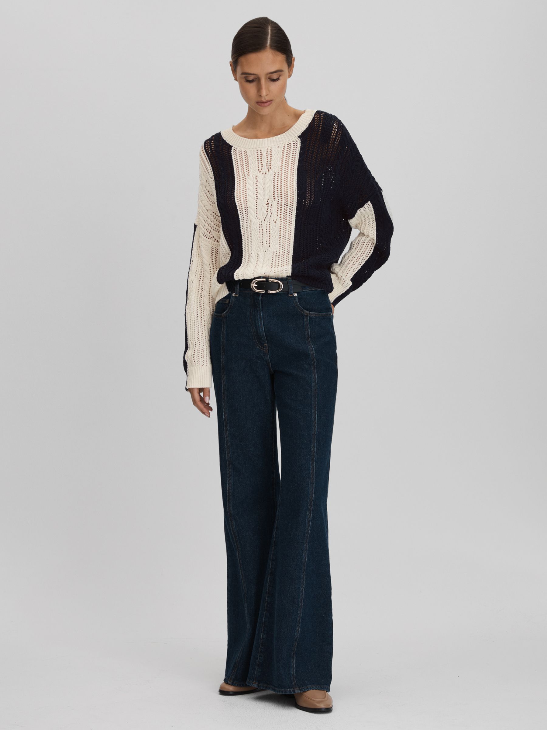 Cotton Blend Open Stitch Crew Neck Jumper in Cream/Navy - Image 3 of 6