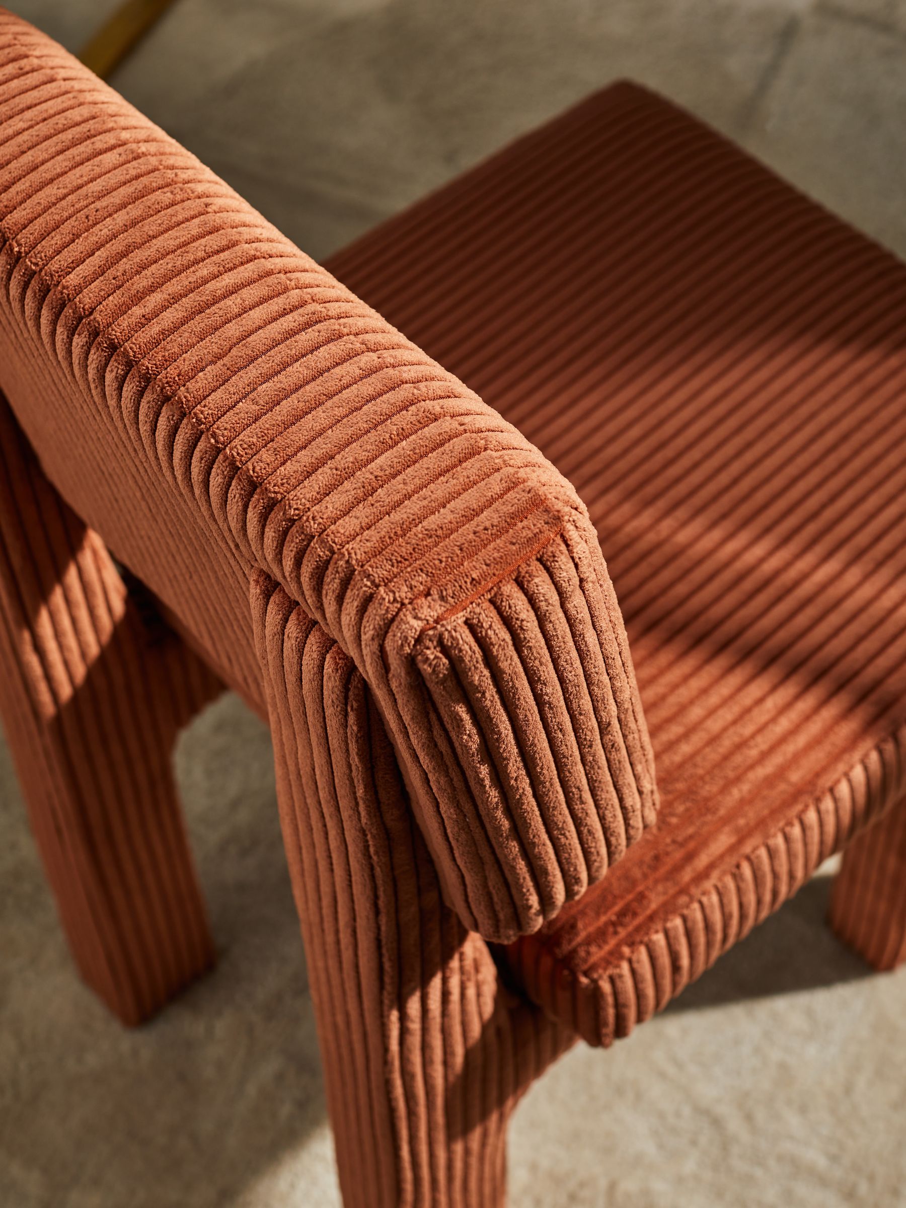 Set of 2 Savea Dining Chairs in Velvet in Orange - Image 4 of 5