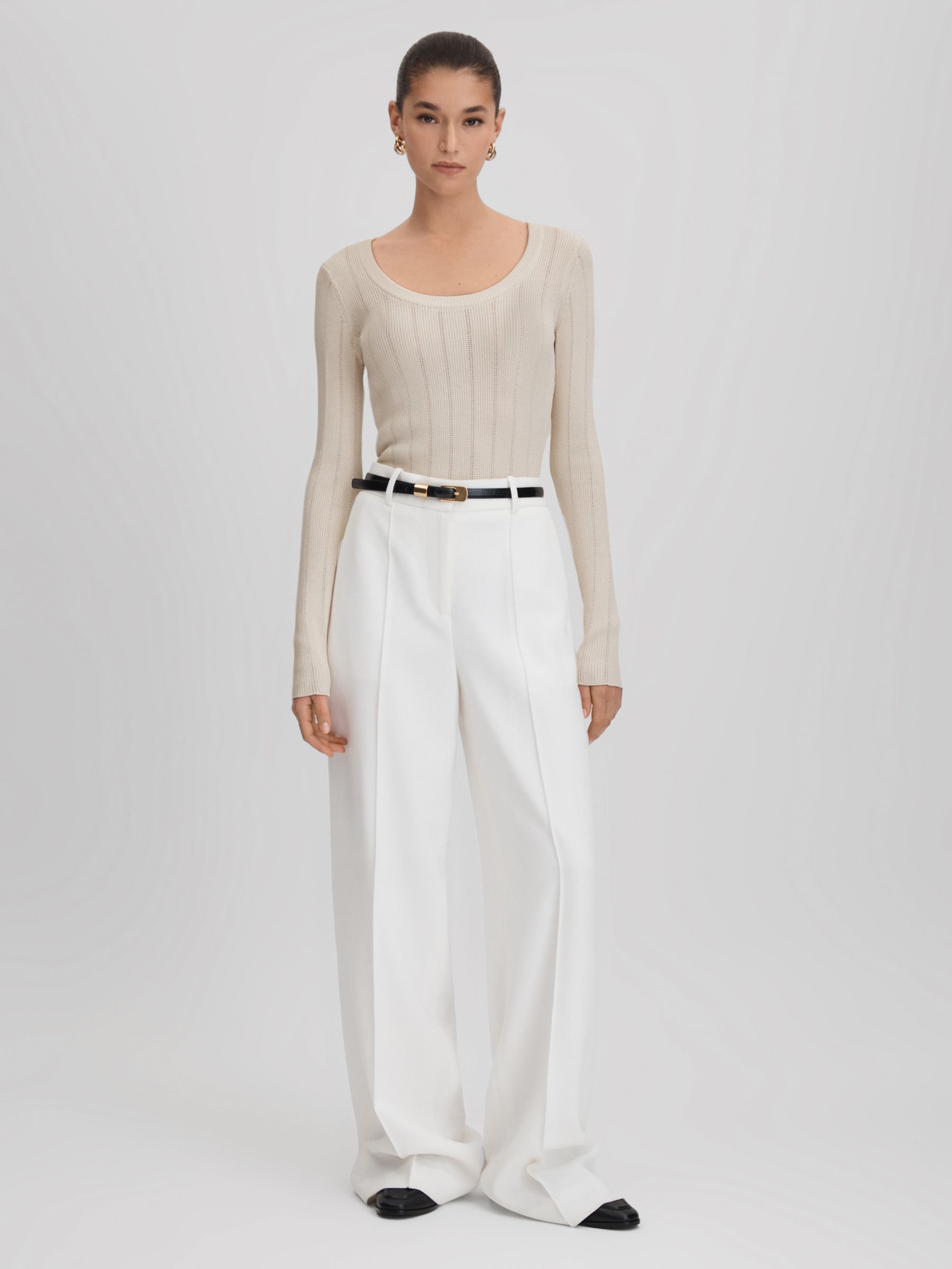 Knitted Scoop Neck Top in Cream - Image 3 of 7