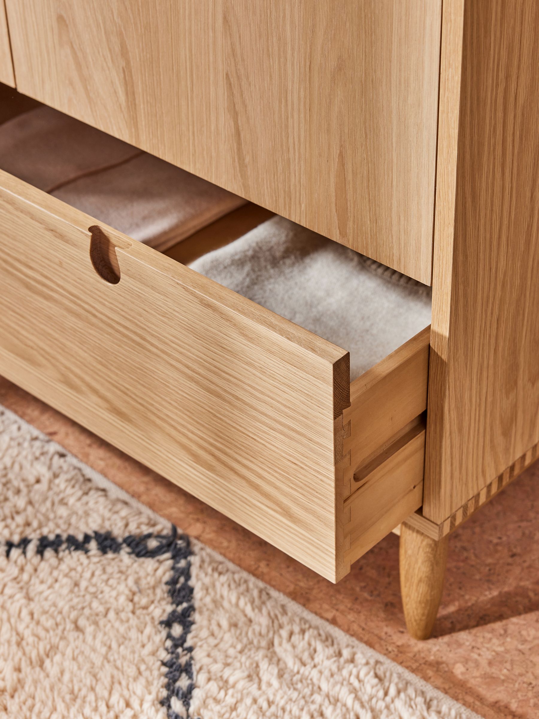 Penn Wardrobe in Oak - Image 4 of 5