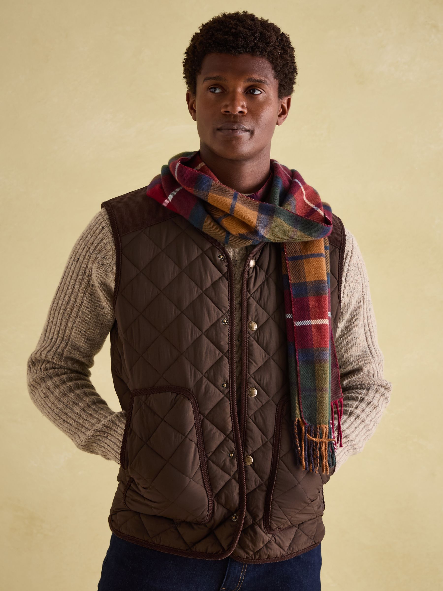 Langtree Red & Green Scarf - Image 4 of 7