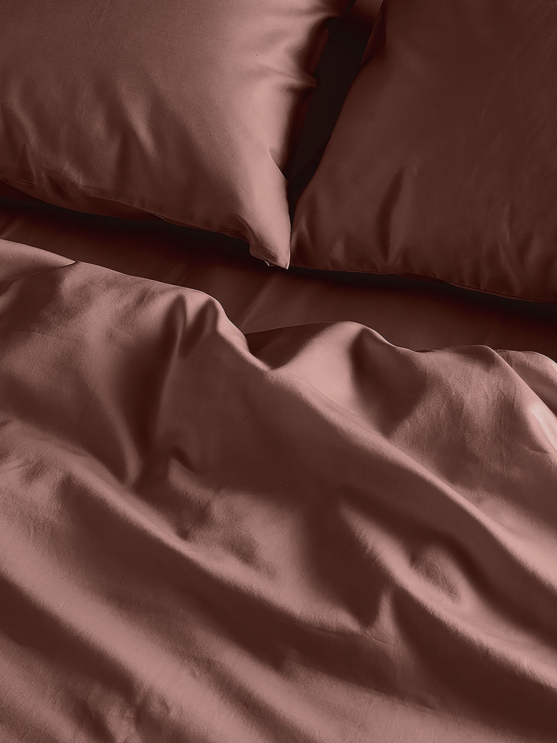 Bedfolk Set of 2 Orange Luxe Cotton Pillowcases - Image 2 of 5
