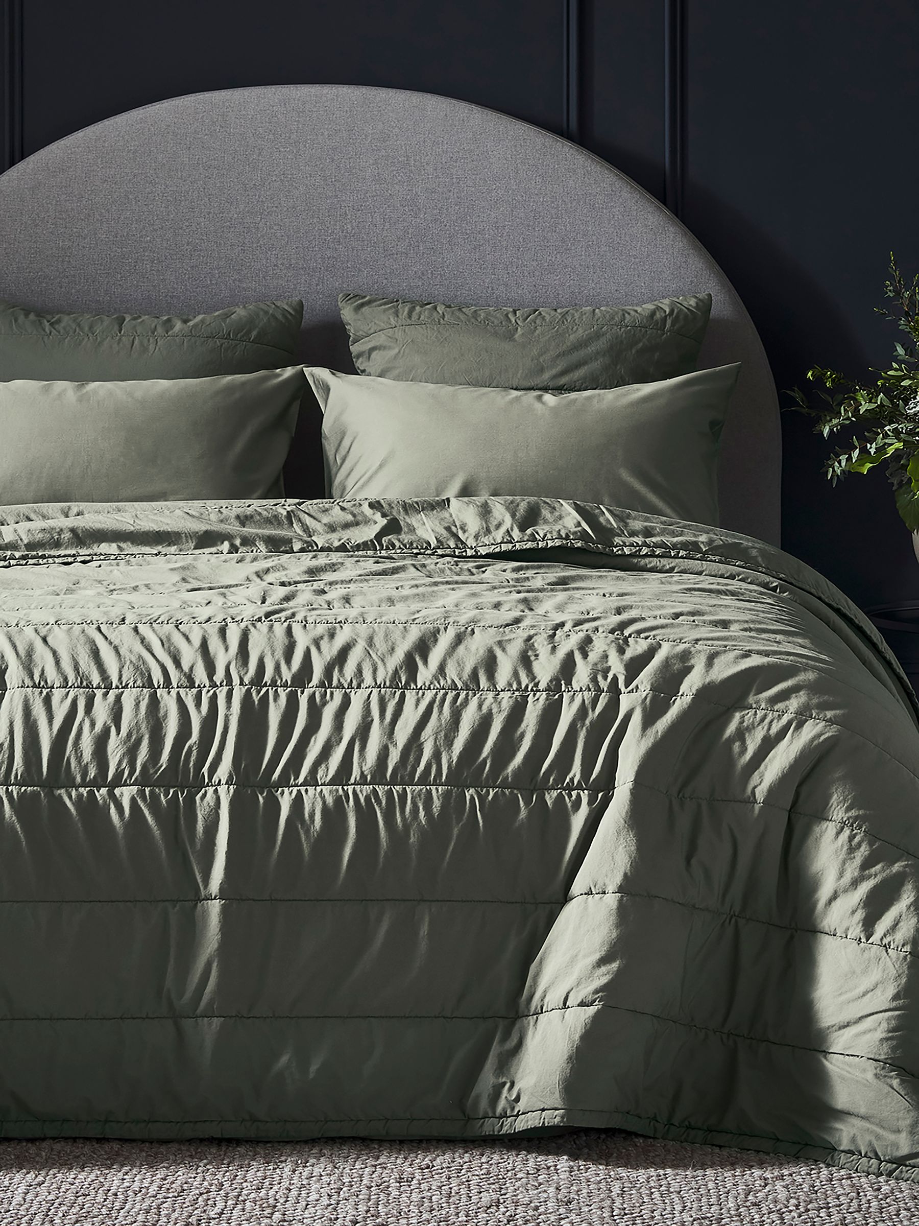 Bedfolk Set of 2 Green Luxe Cotton Pillowcases - Image 2 of 5