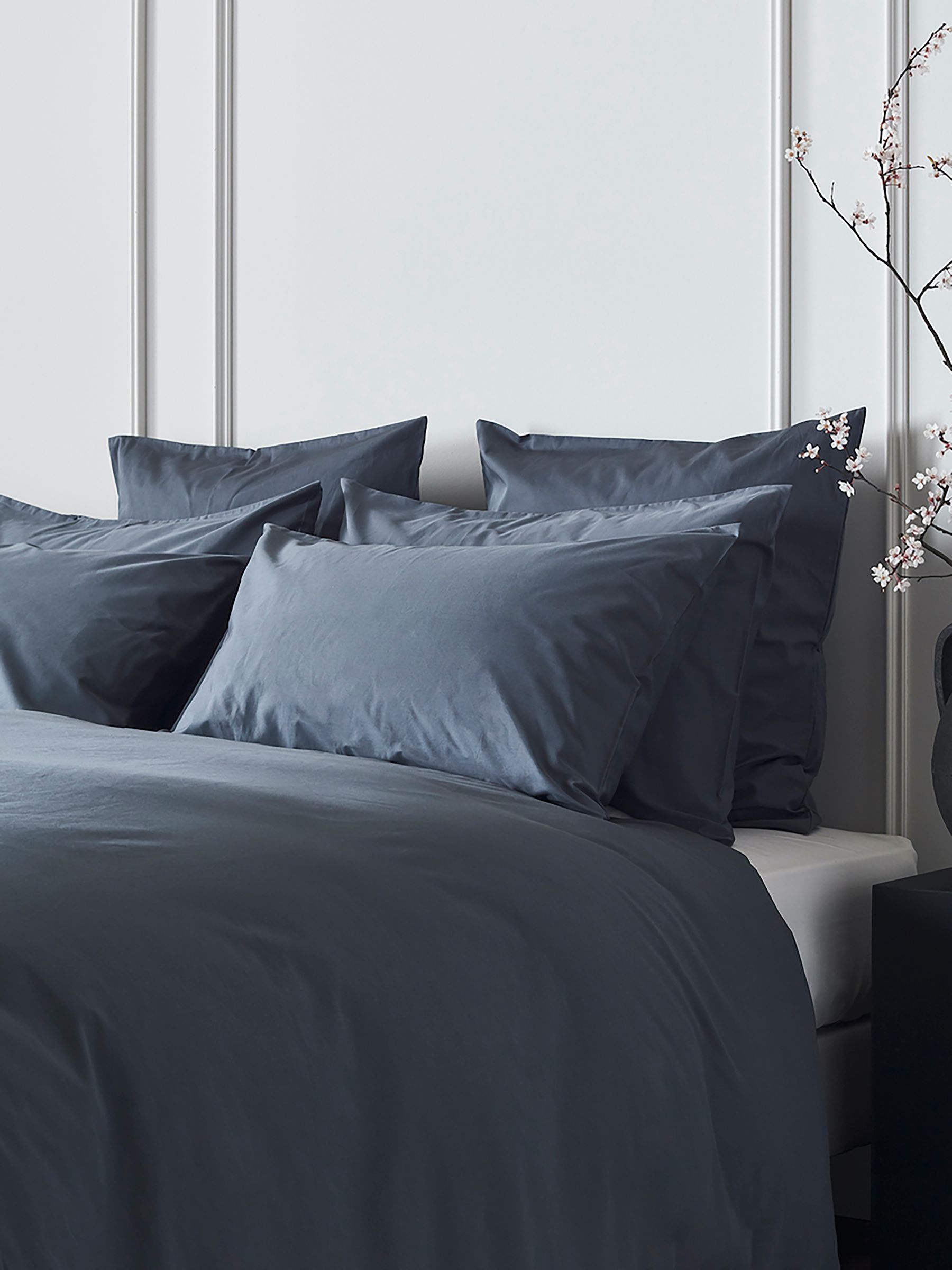 Bedfolk Set of 2 Blue Classic Cotton Pillowcases - Image 2 of 6