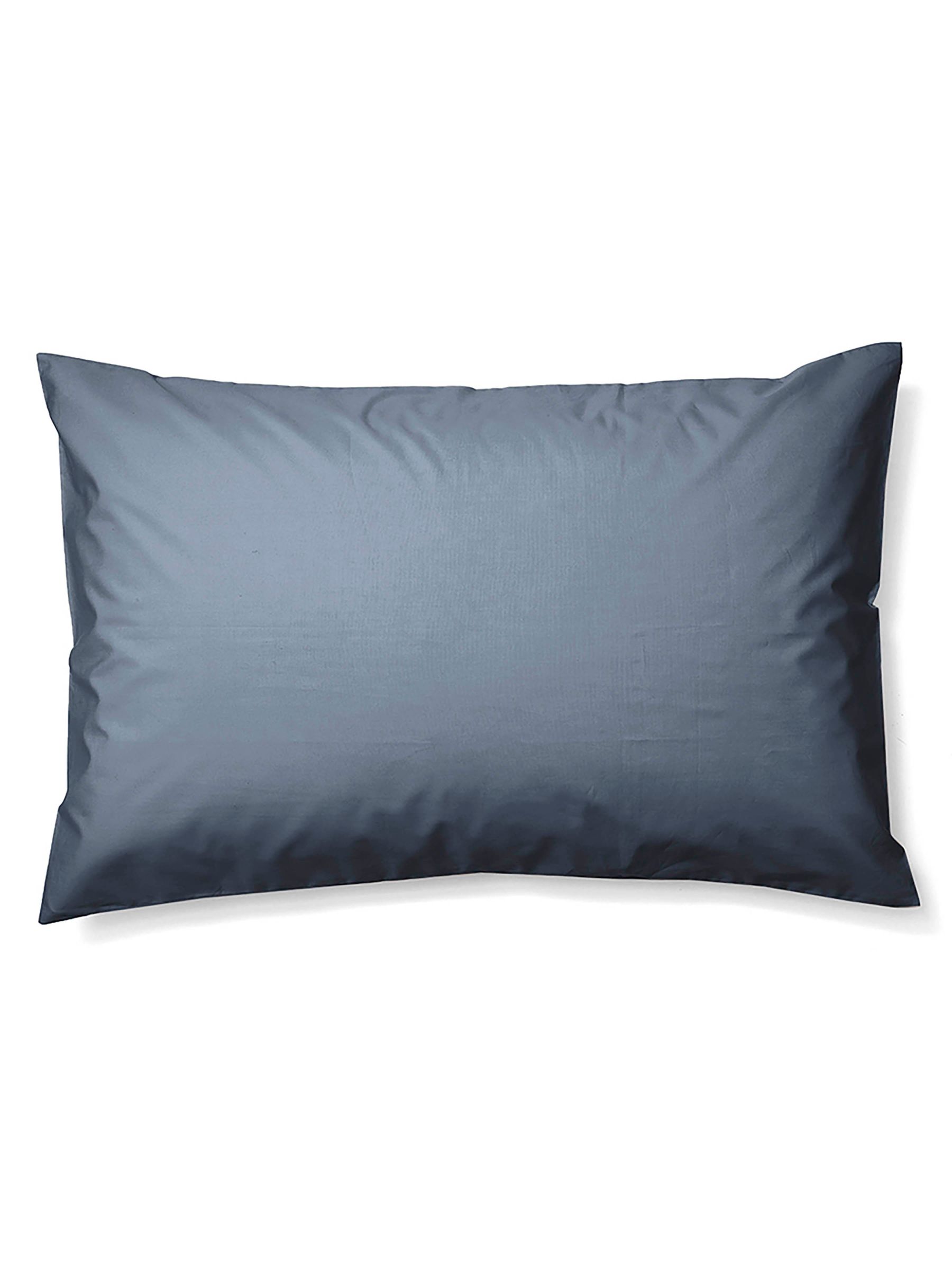 Bedfolk Set of 2 Blue Classic Cotton Pillowcases - Image 5 of 6