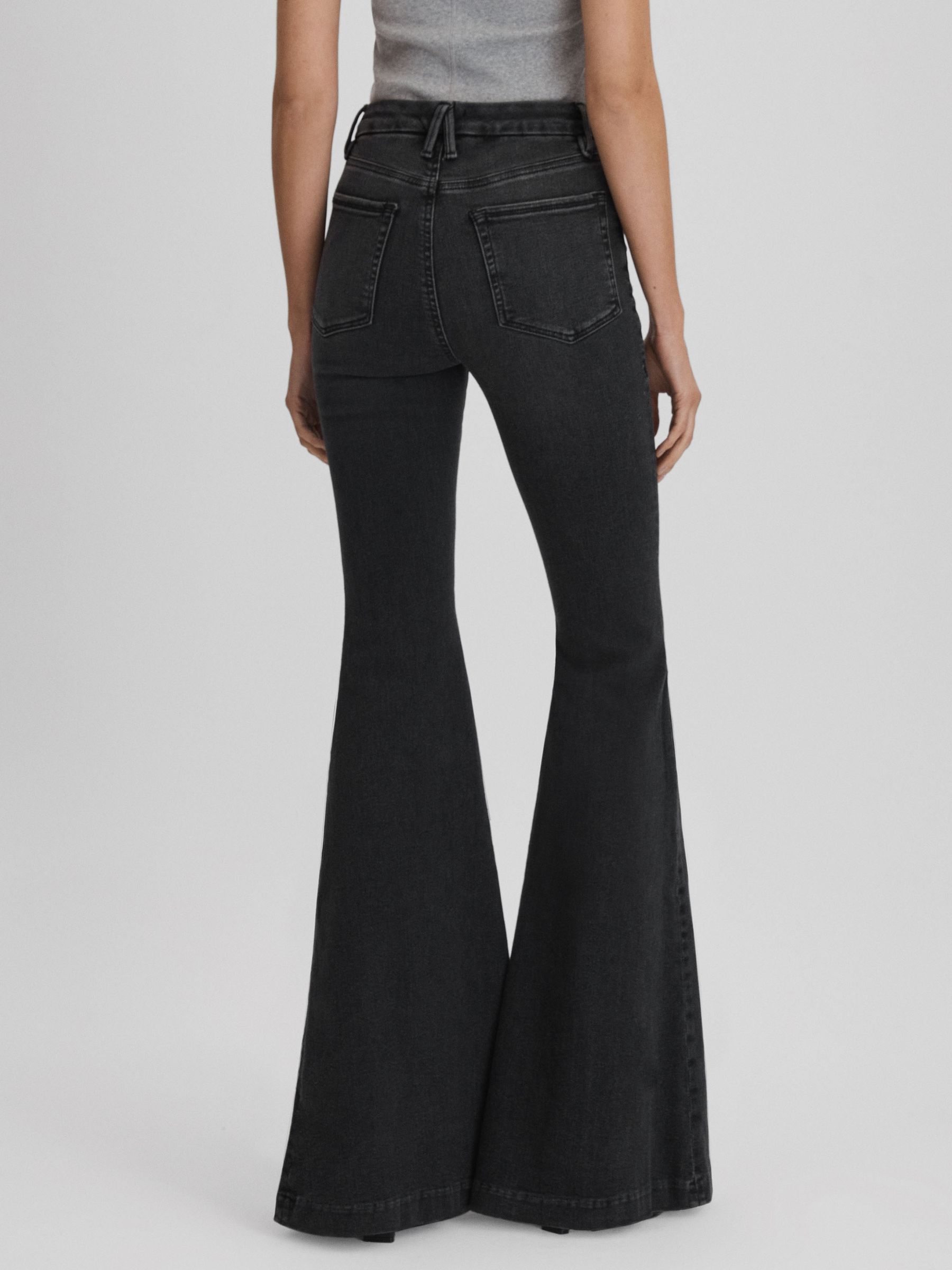 Good American Super Flared Jeans in Black - Image 5 of 6