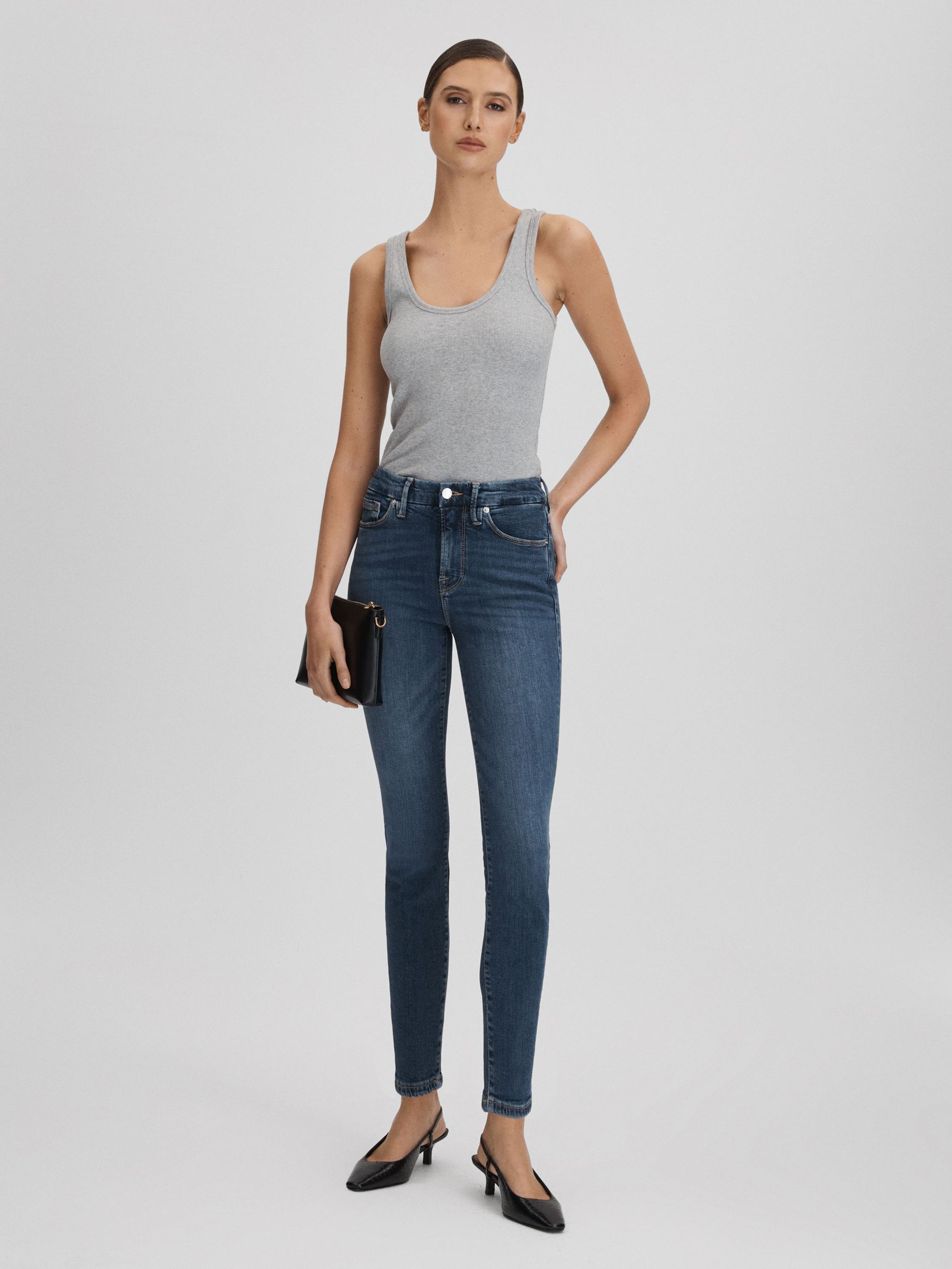 Good American Cropped Skinny Jeans in Blue - Image 3 of 7