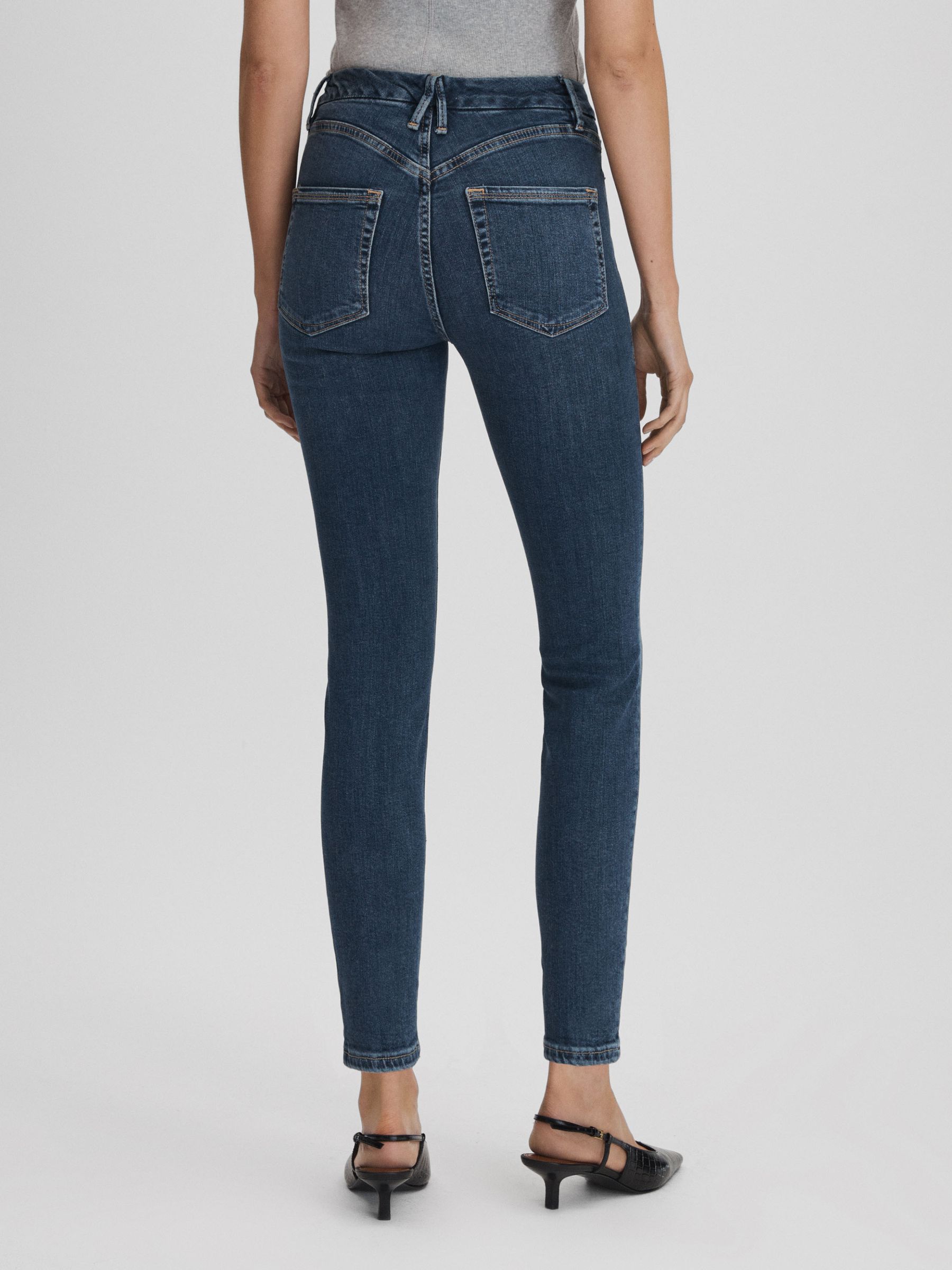 Good American Cropped Skinny Jeans in Blue - Image 5 of 7