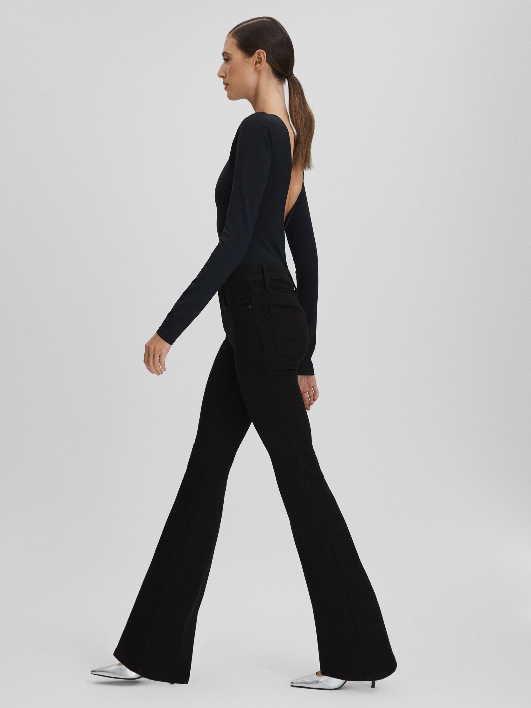 Good American Flared Jeans in Black - Image 2 of 6