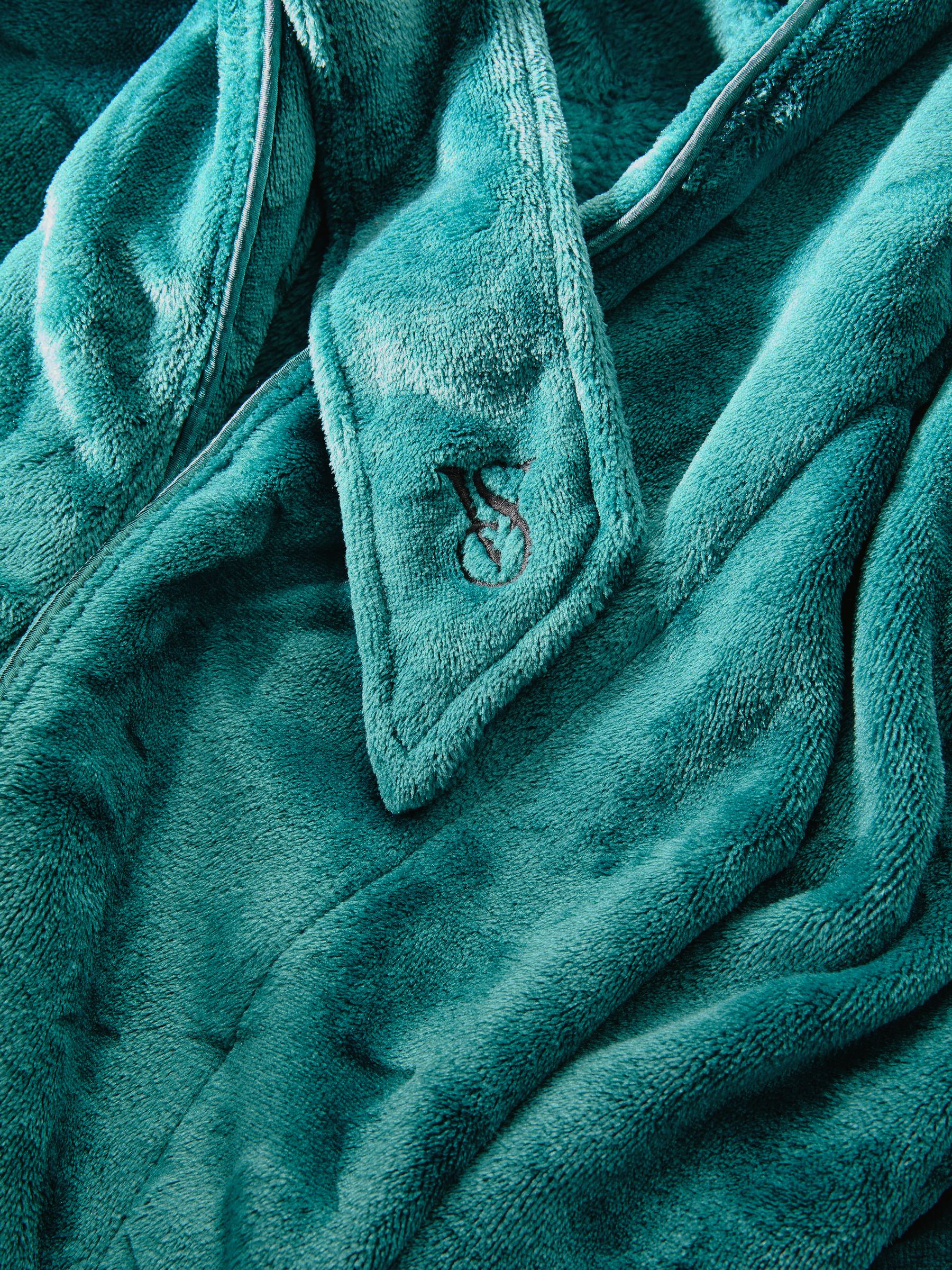 Black Ivy Green Stars Cosy Short Dressing Gown - Image 3 of 3