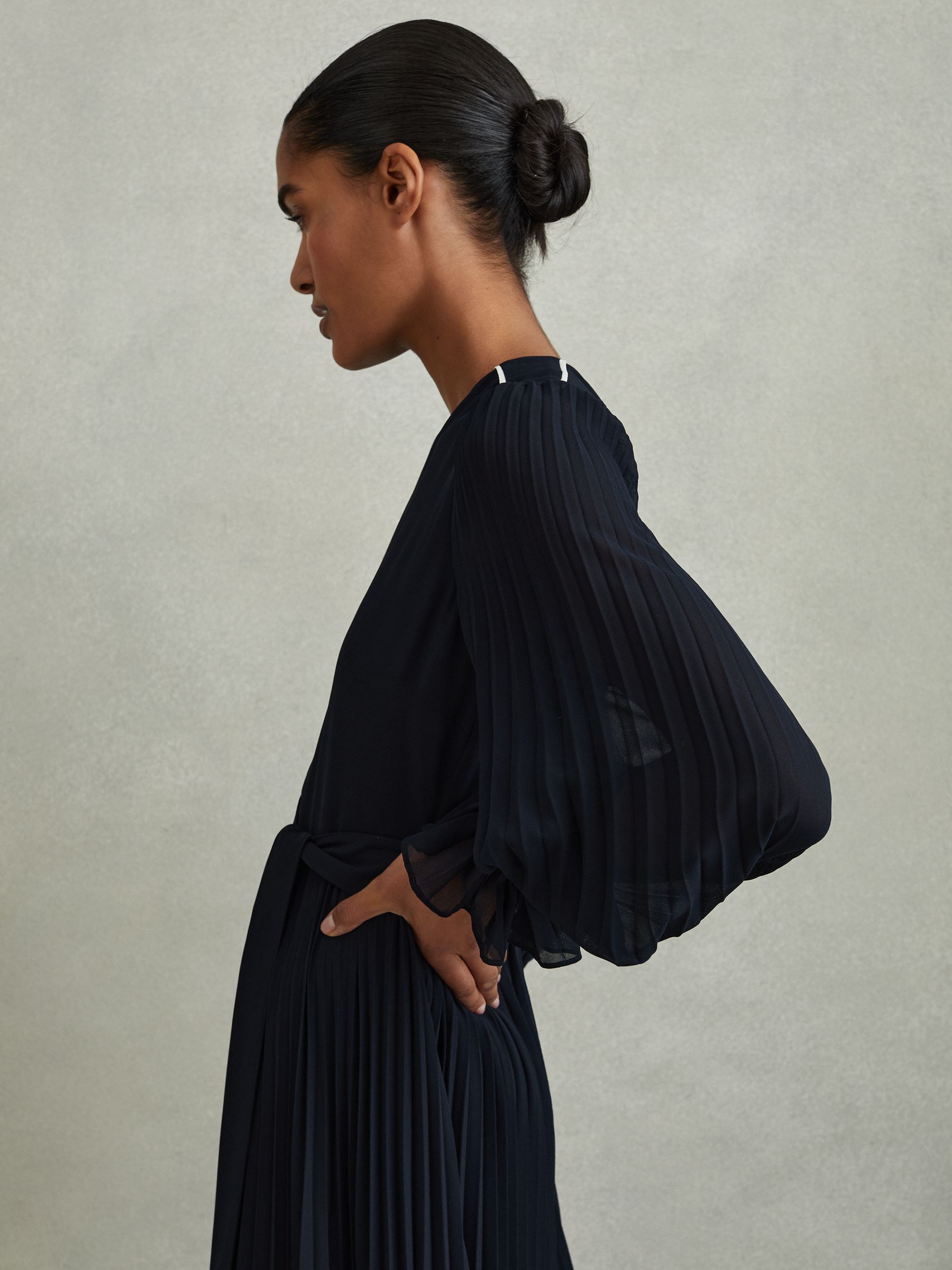 Pleated Belted Midi Dress in Navy/Cream - Image 3 of 6