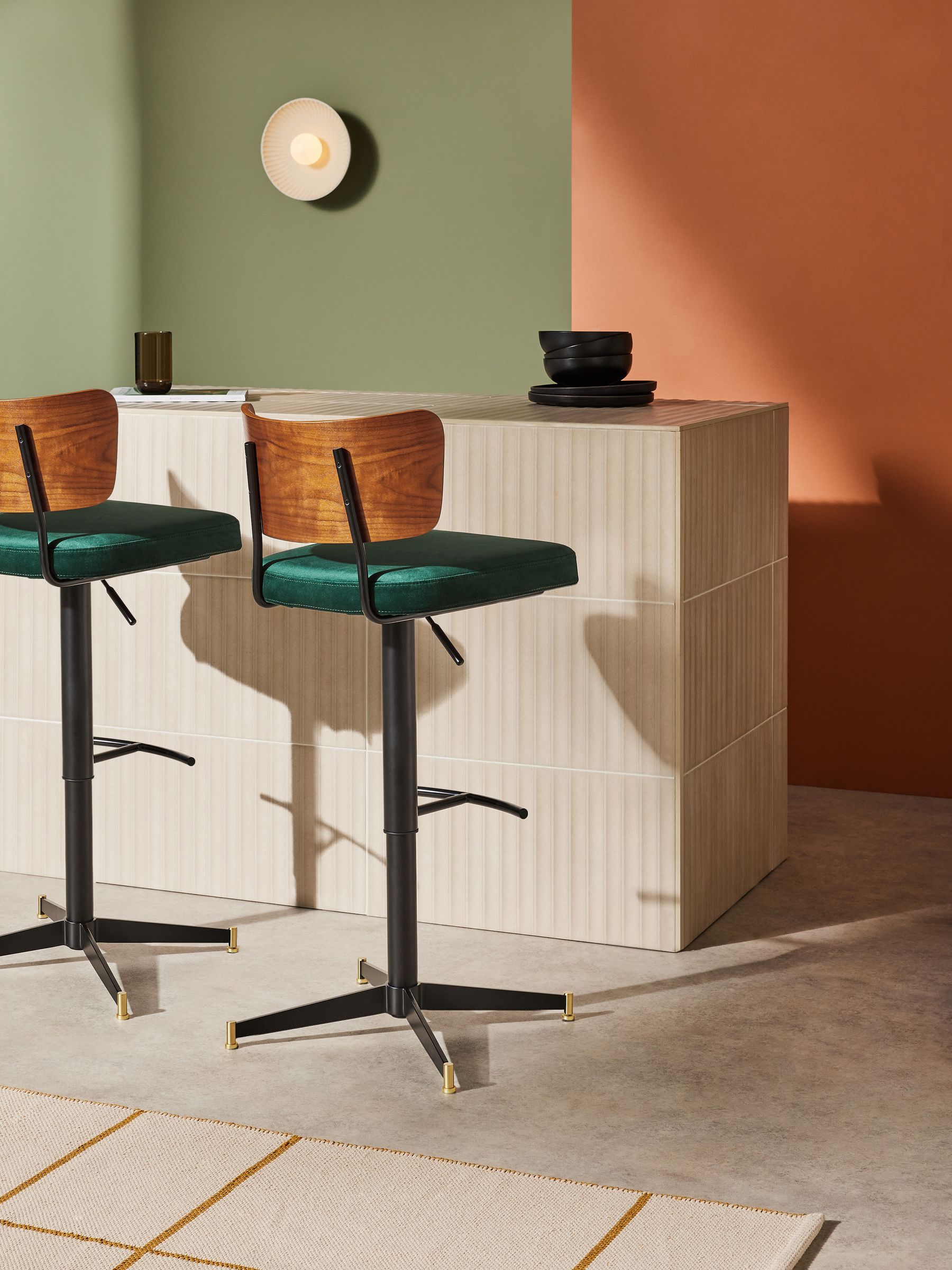 Amalyn Bar Stool in Velvet in Green Made