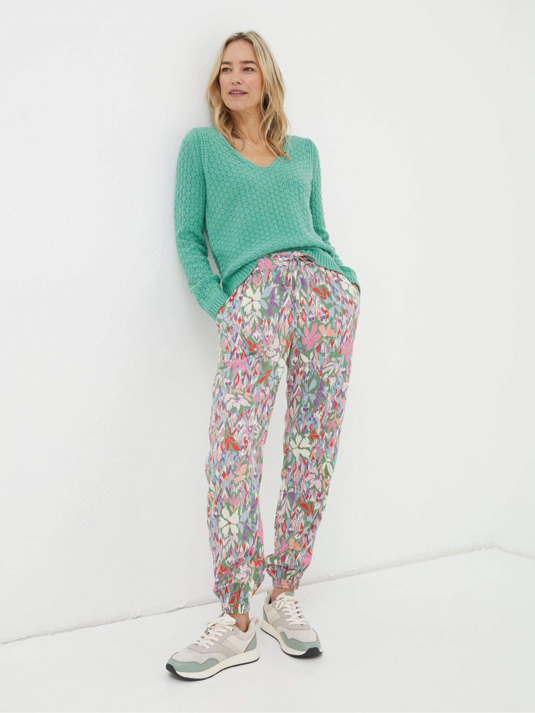 Green V-Neck Jumper - Image 3 of 5