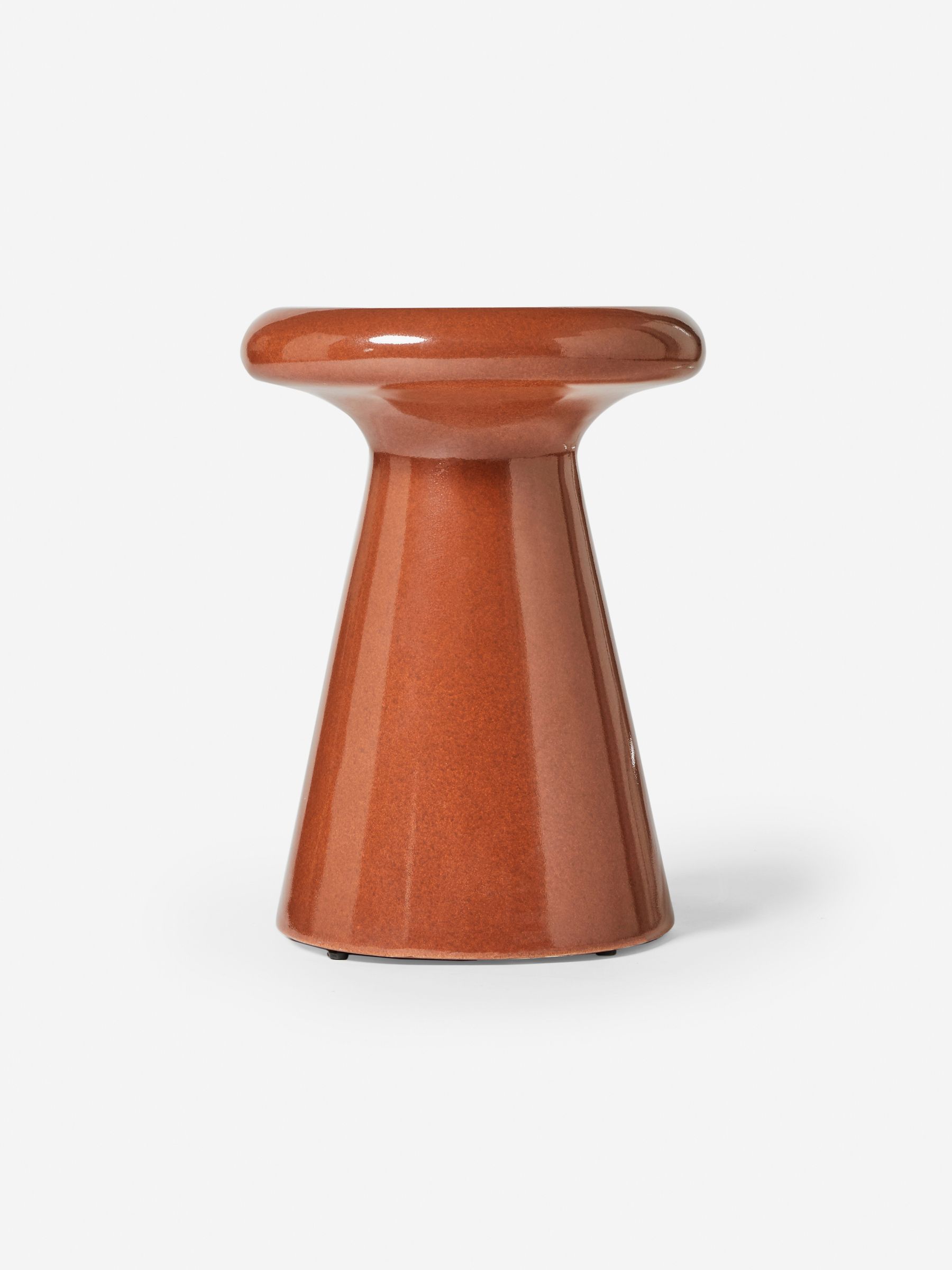 Roffey Indoor/Outdoor Garden Side Table in Terracotta - Image 5 of 6