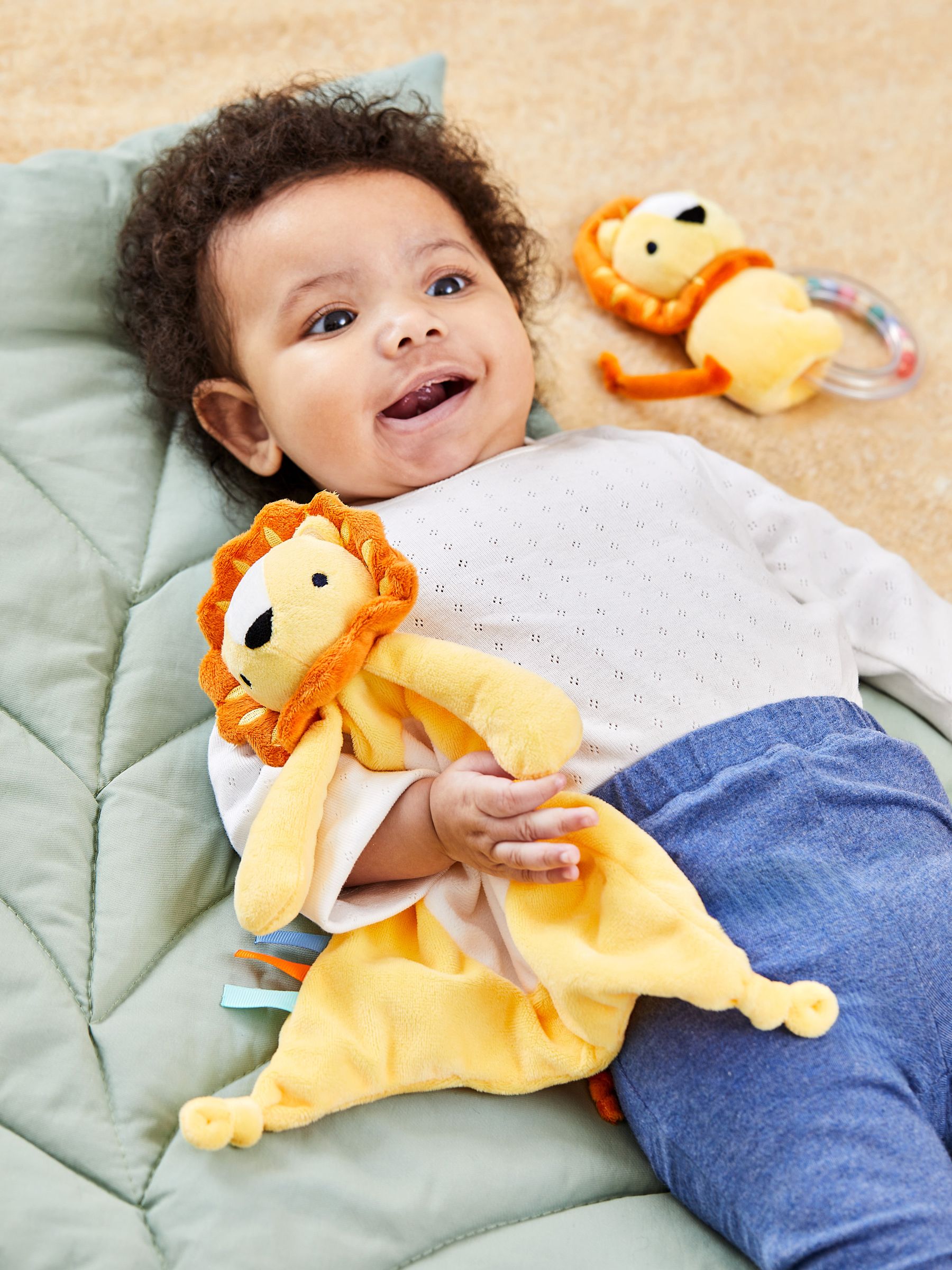 Lion Comforter - Image 1 of 4
