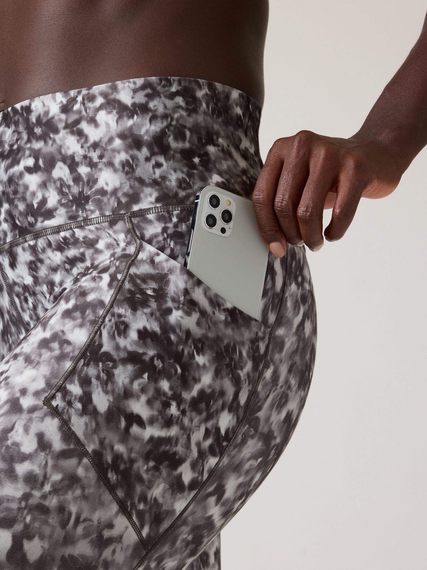 Athleta Grey Salutation Stash 7/8 Leggings - Image 3 of 4