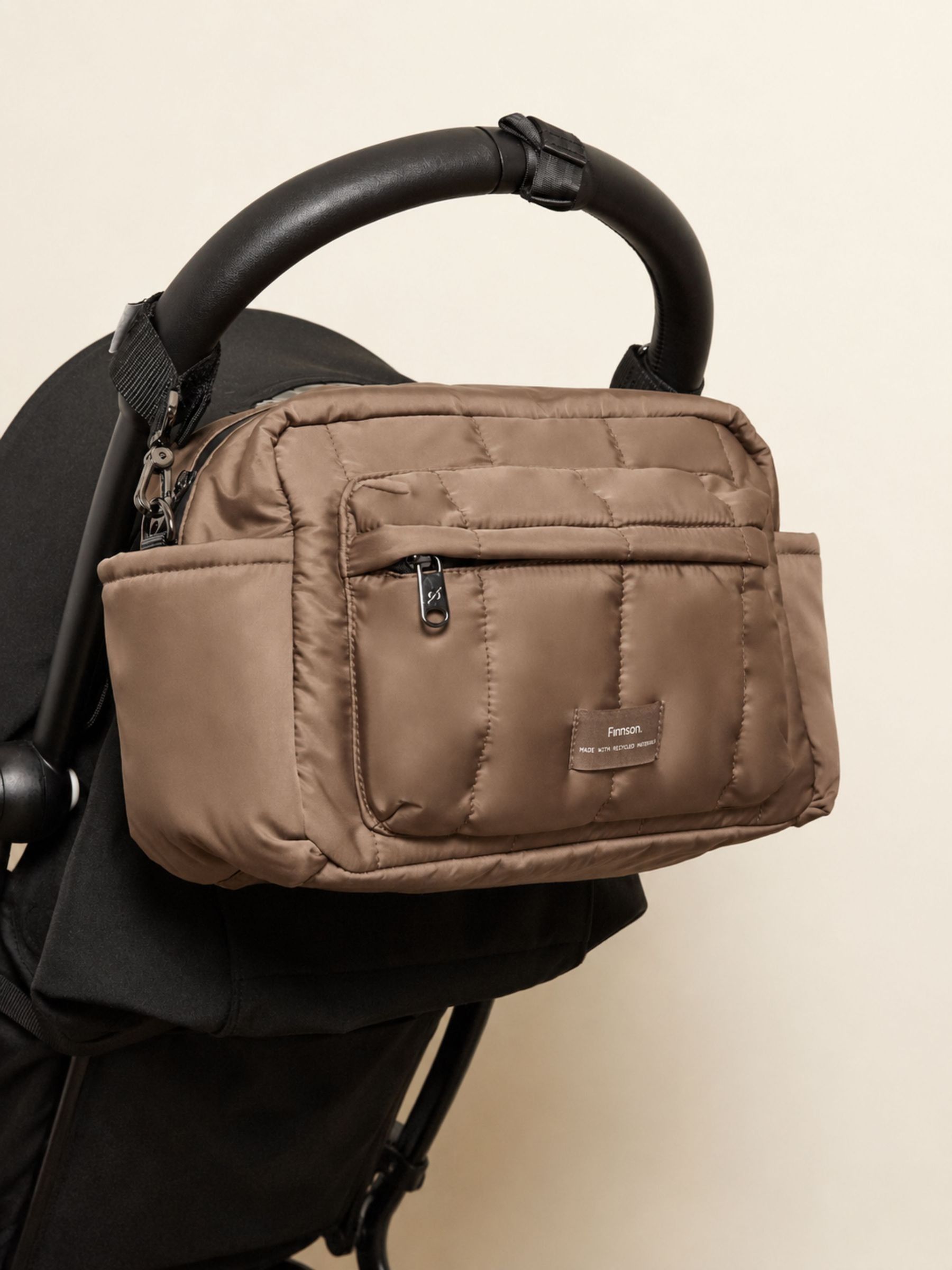 Finnson Mocha Freya Oversized Stroller Organiser Compact Changing Bag with Stroller Clips - Image 3 of 6