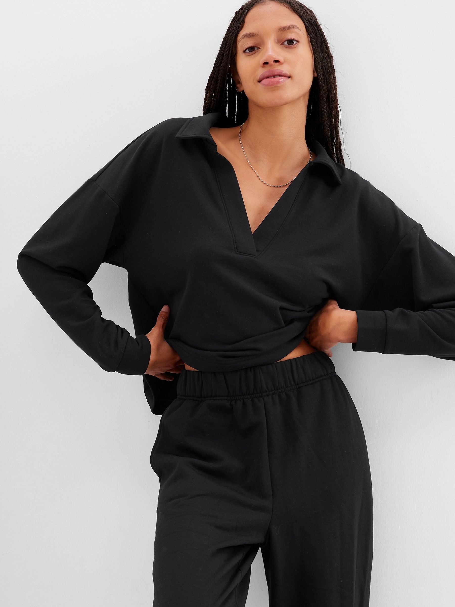 Black V Neck Collar Pull Over Jumper - Image 4 of 5