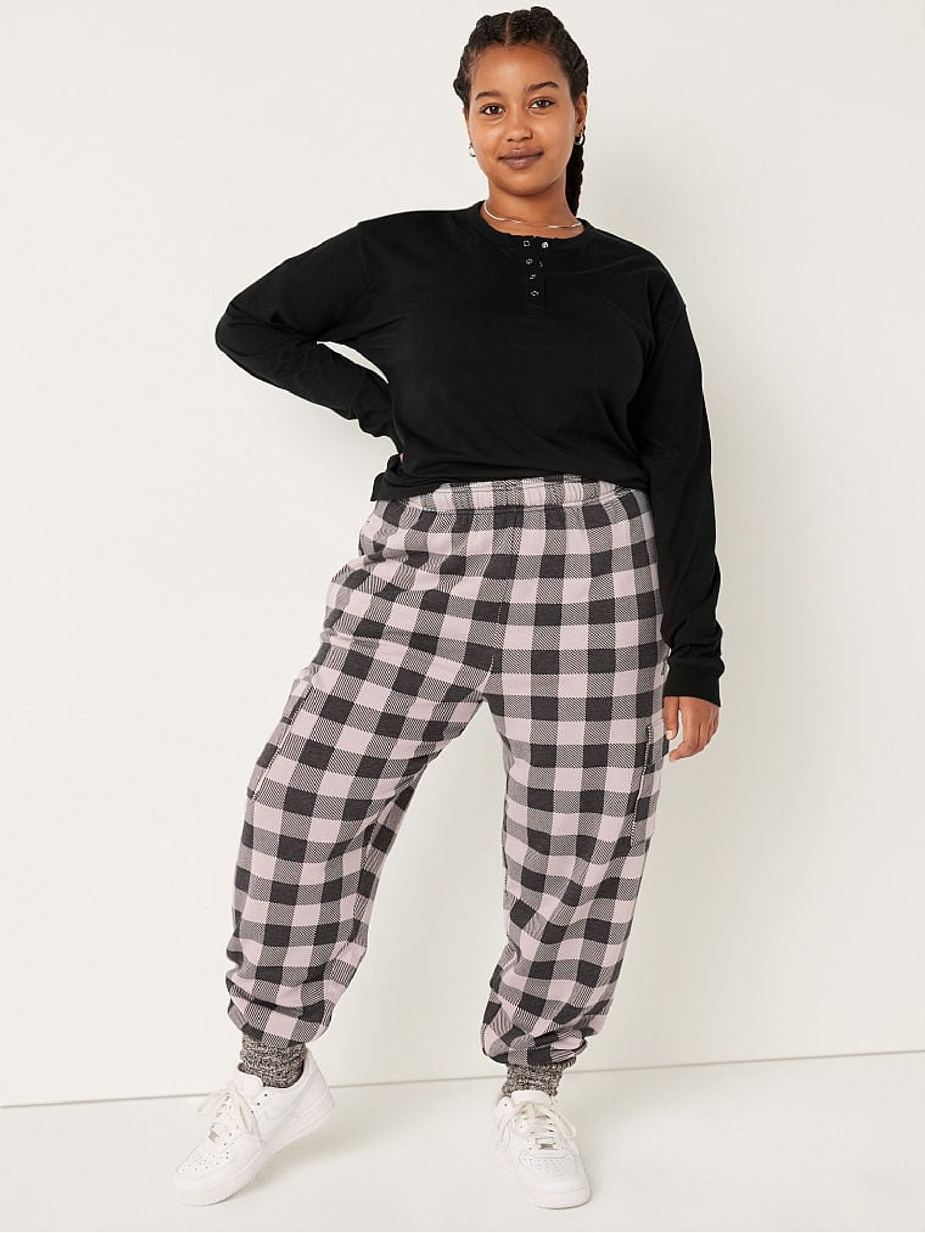 Black Long Sleeve T-Shirt - Image 3 of 4