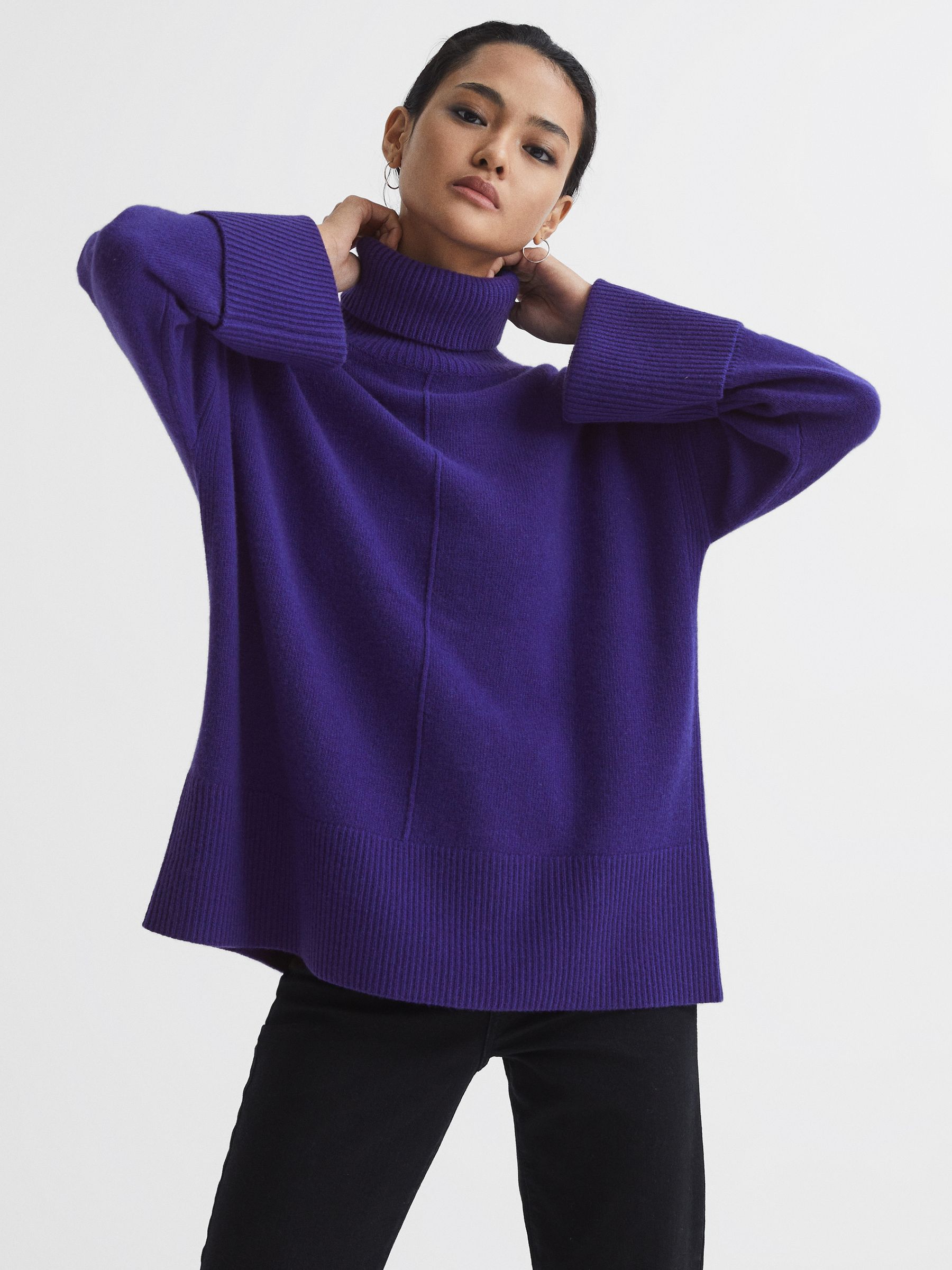 Wool-Cashmere Roll Neck Jumper in Purple - Image 3 of 6