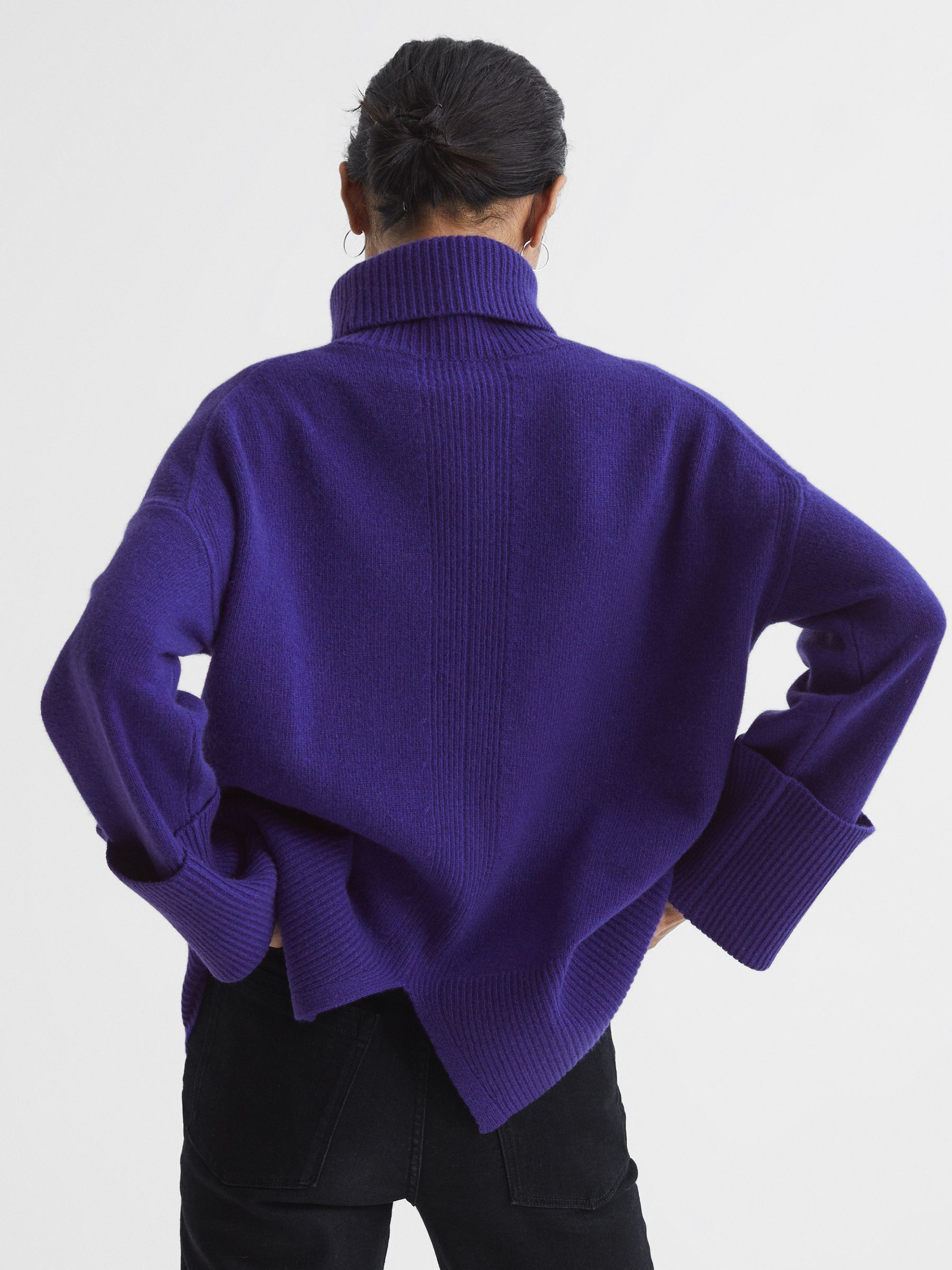 Wool-Cashmere Roll Neck Jumper in Purple - Image 5 of 6