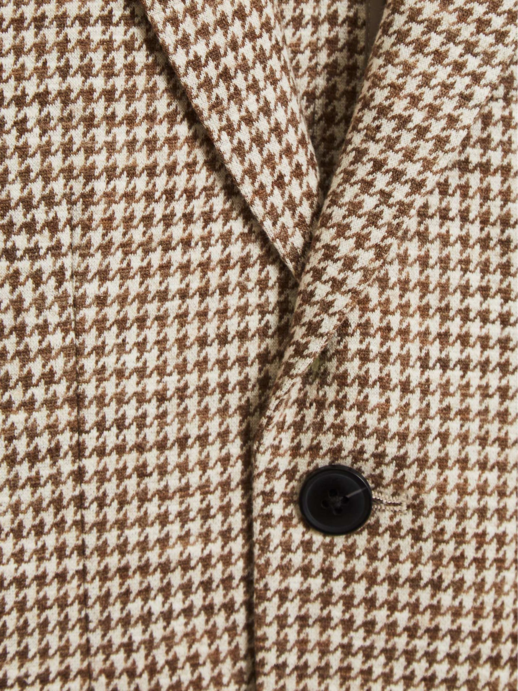 Single Breasted Puppytooth Blazer in Oatmeal - Image 6 of 6