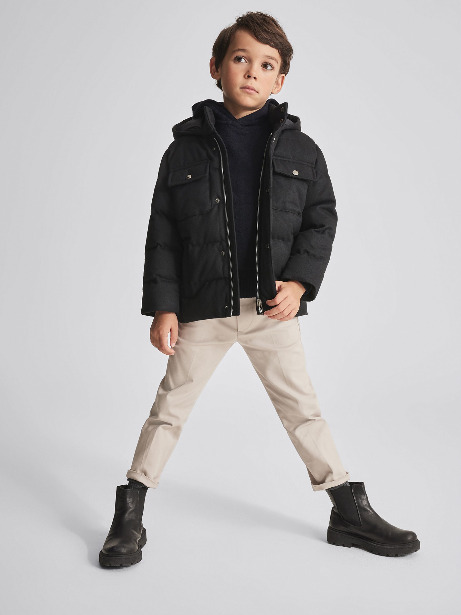 Hooded Puffer Jacket in Navy - 圖片 1/6