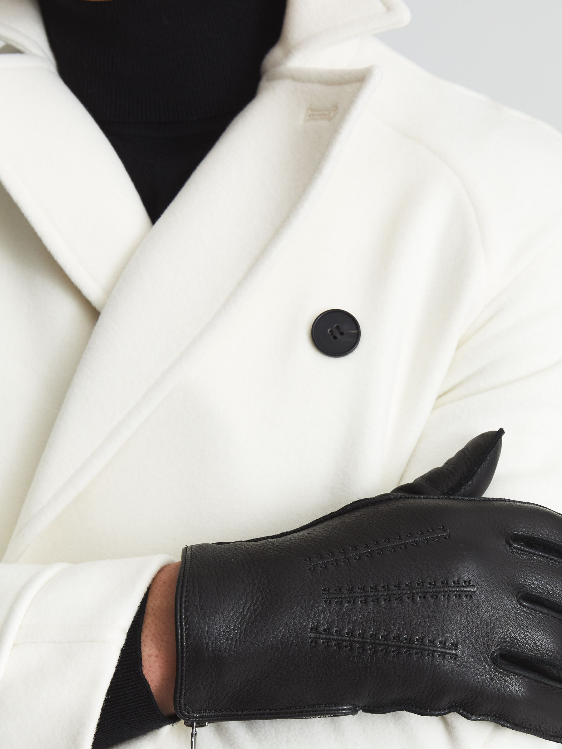 Leather Gloves in Black - Image 3 of 4