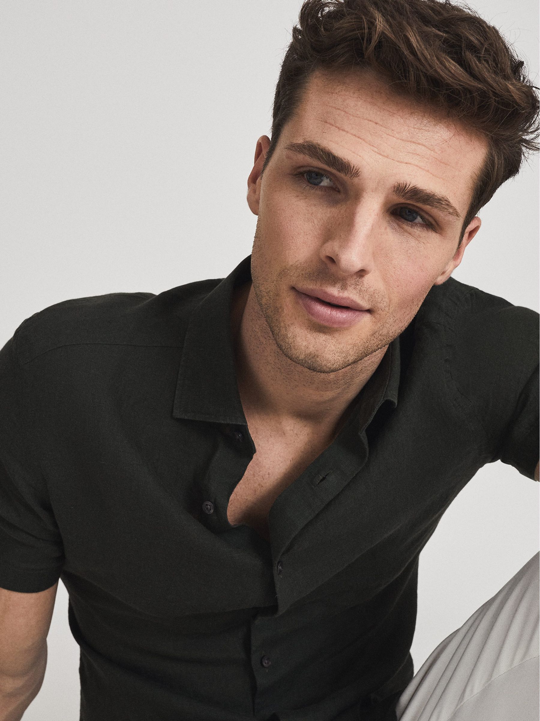 Linen Slim Fit Shirt in Khaki - Image 6 of 6