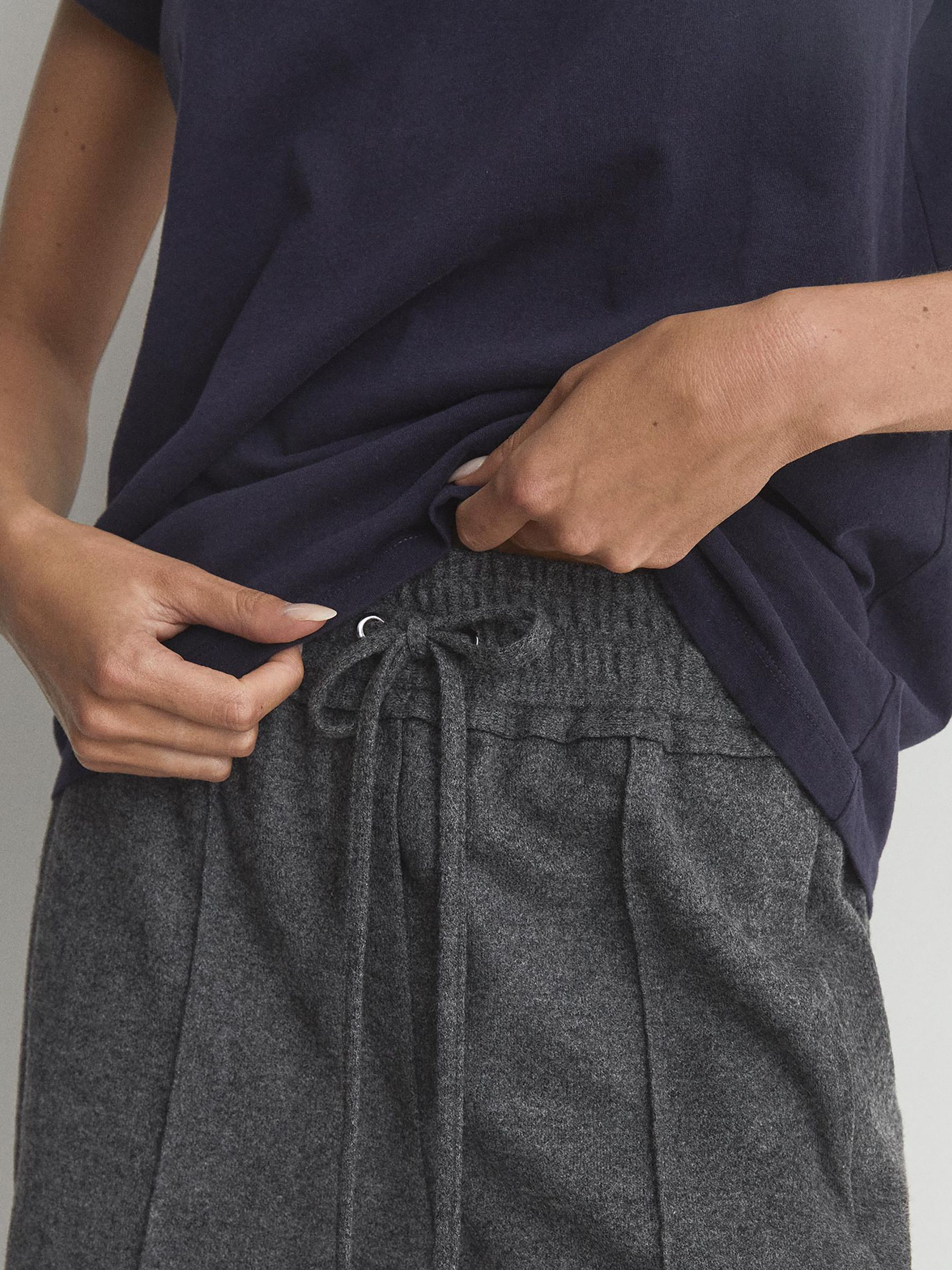 Cotton V-Neck T-Shirt in Navy - Image 6 of 6