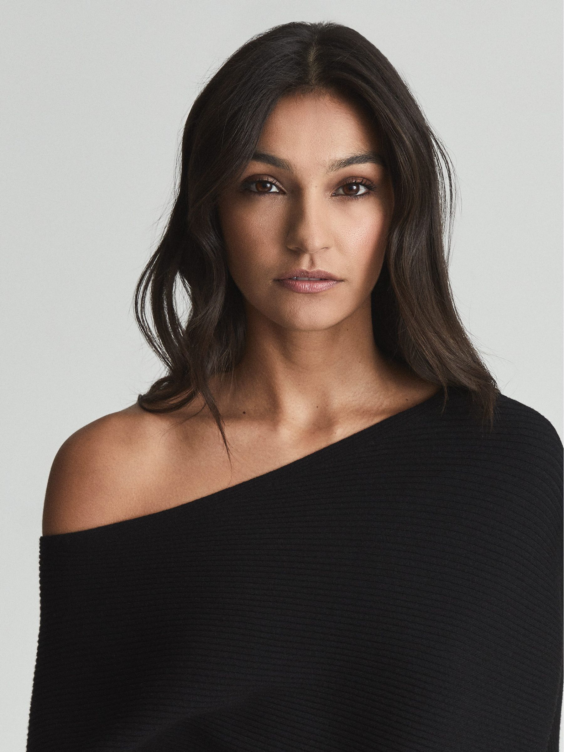 Asymmetric Knitted Top in Black - Image 3 of 5
