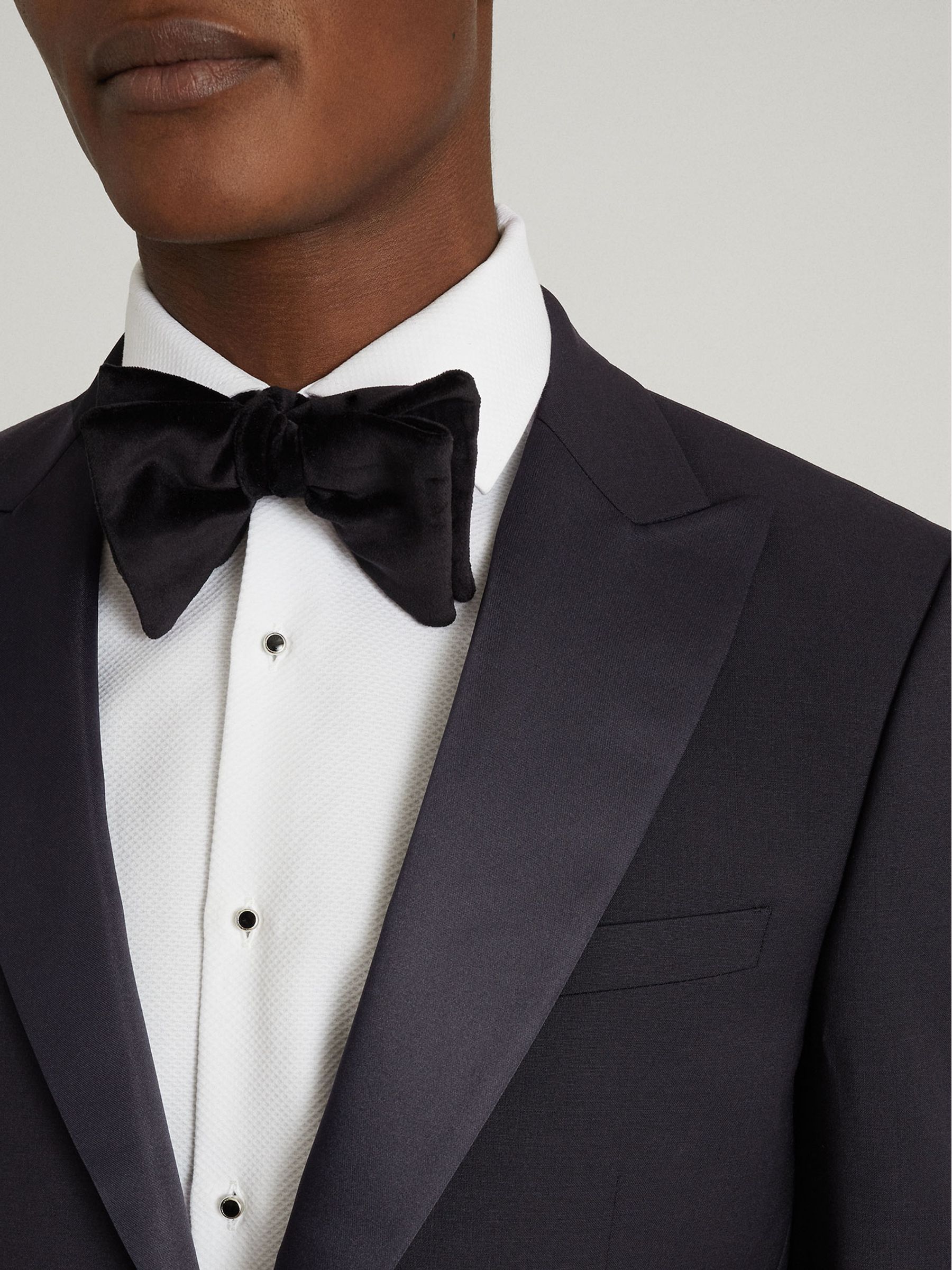 Modern Fit Performance Dinner Jacket in Navy - Image 4 of 5