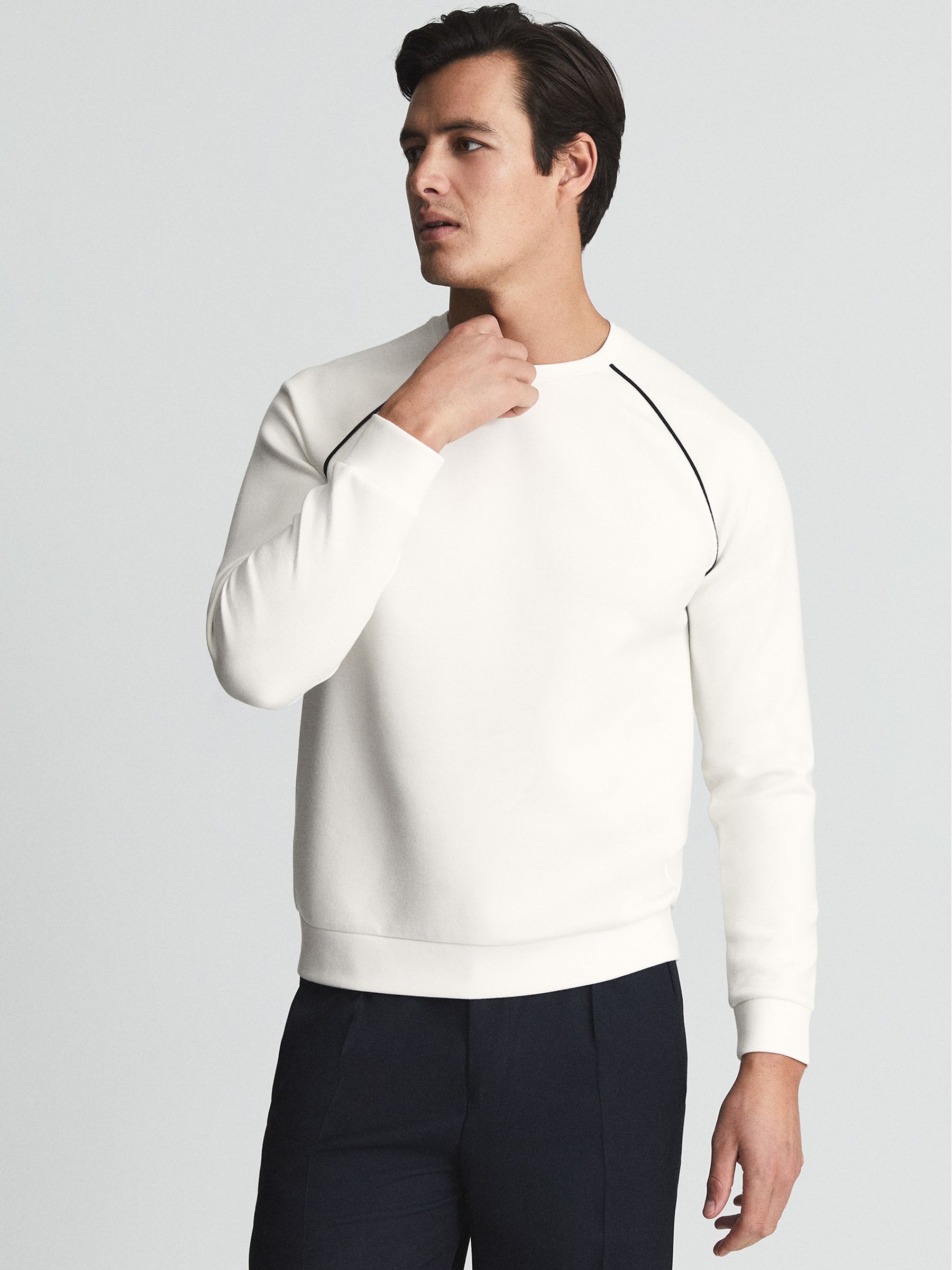 Contrast Piping Jersey Top in White - Image 3 of 5