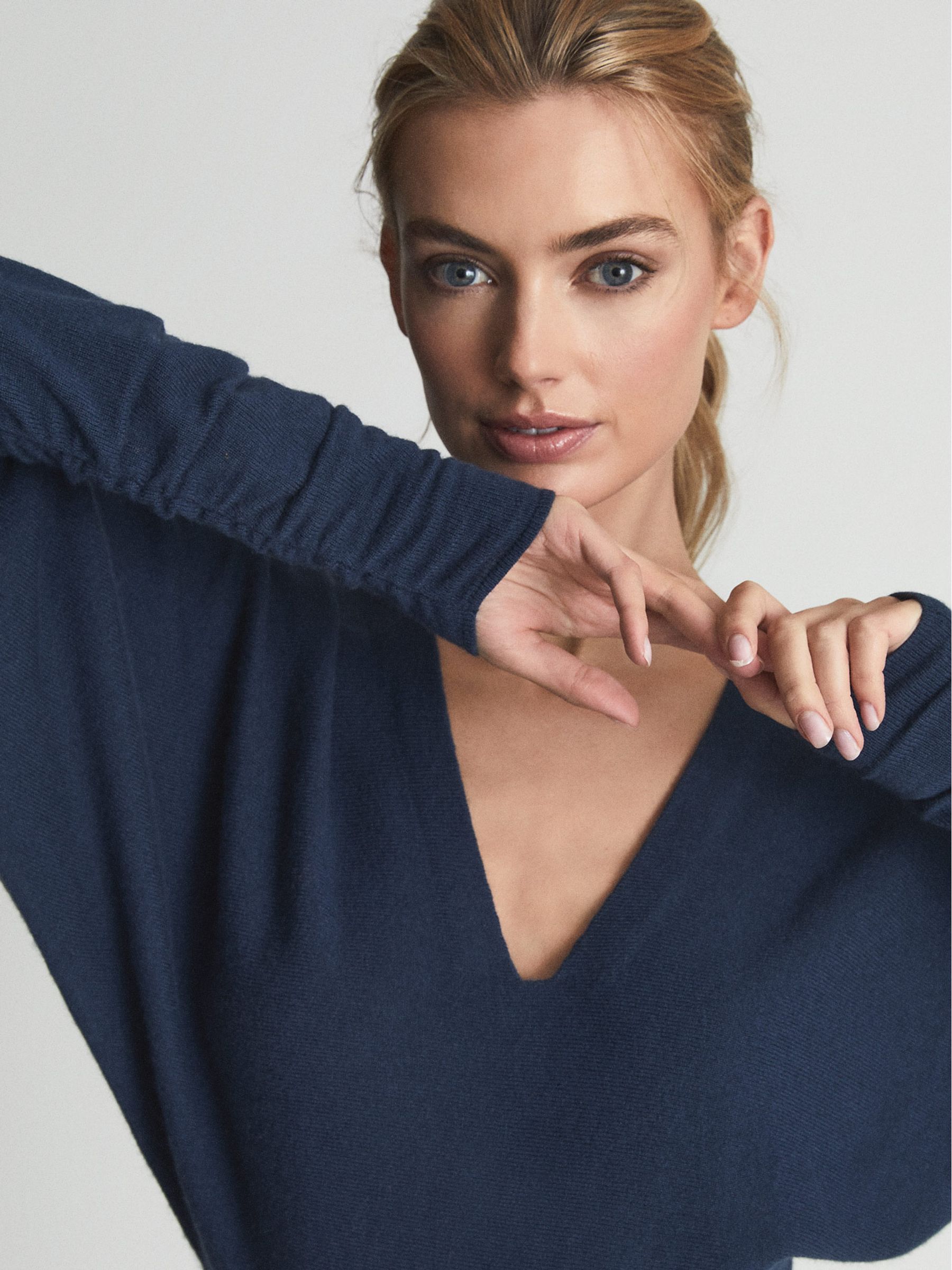 V-Neck Cashmere Blend Jumper in Navy - Image 2 of 6