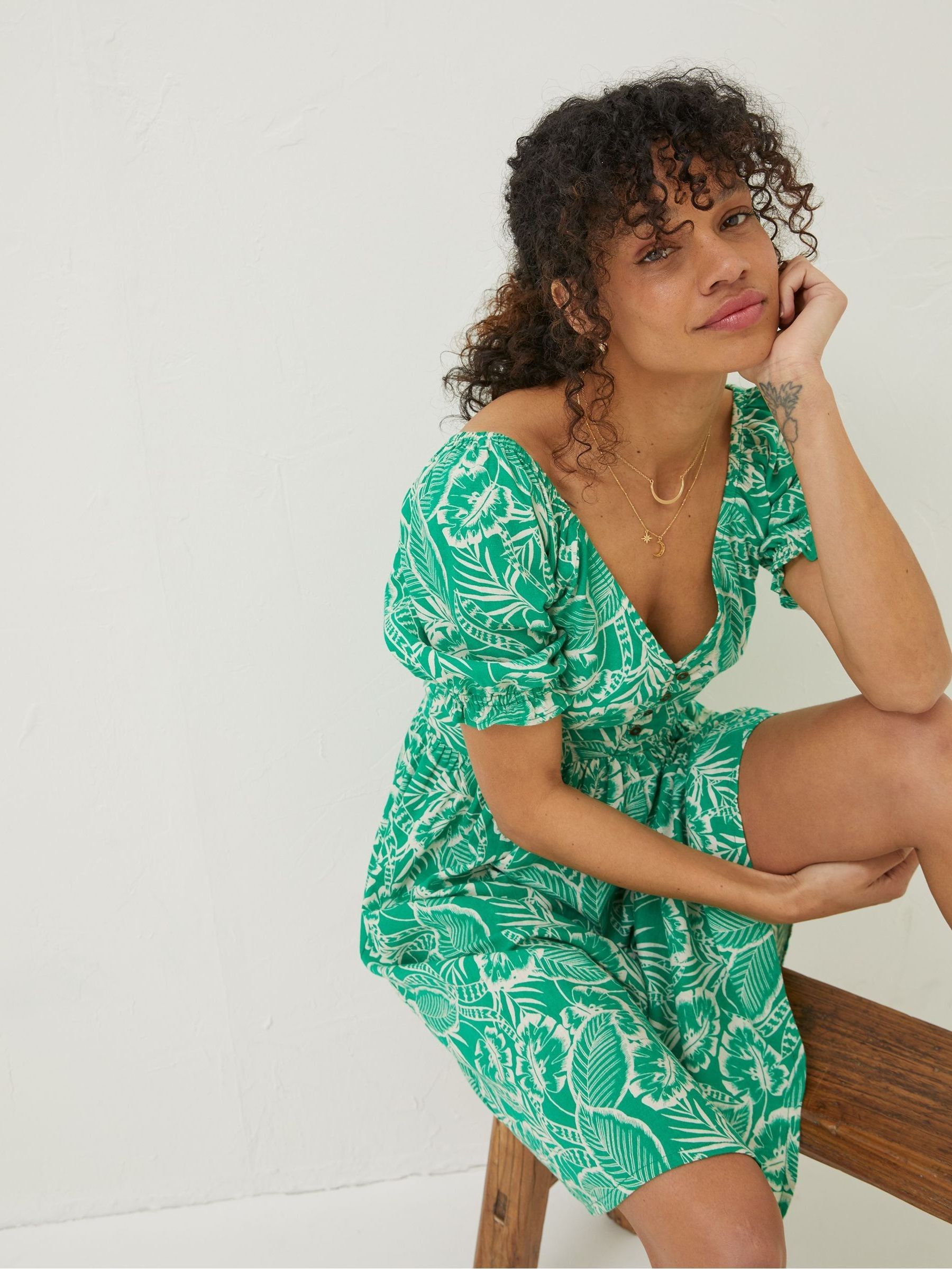 Green Aideen Linen Blend Leaf Dress - Image 4 of 6