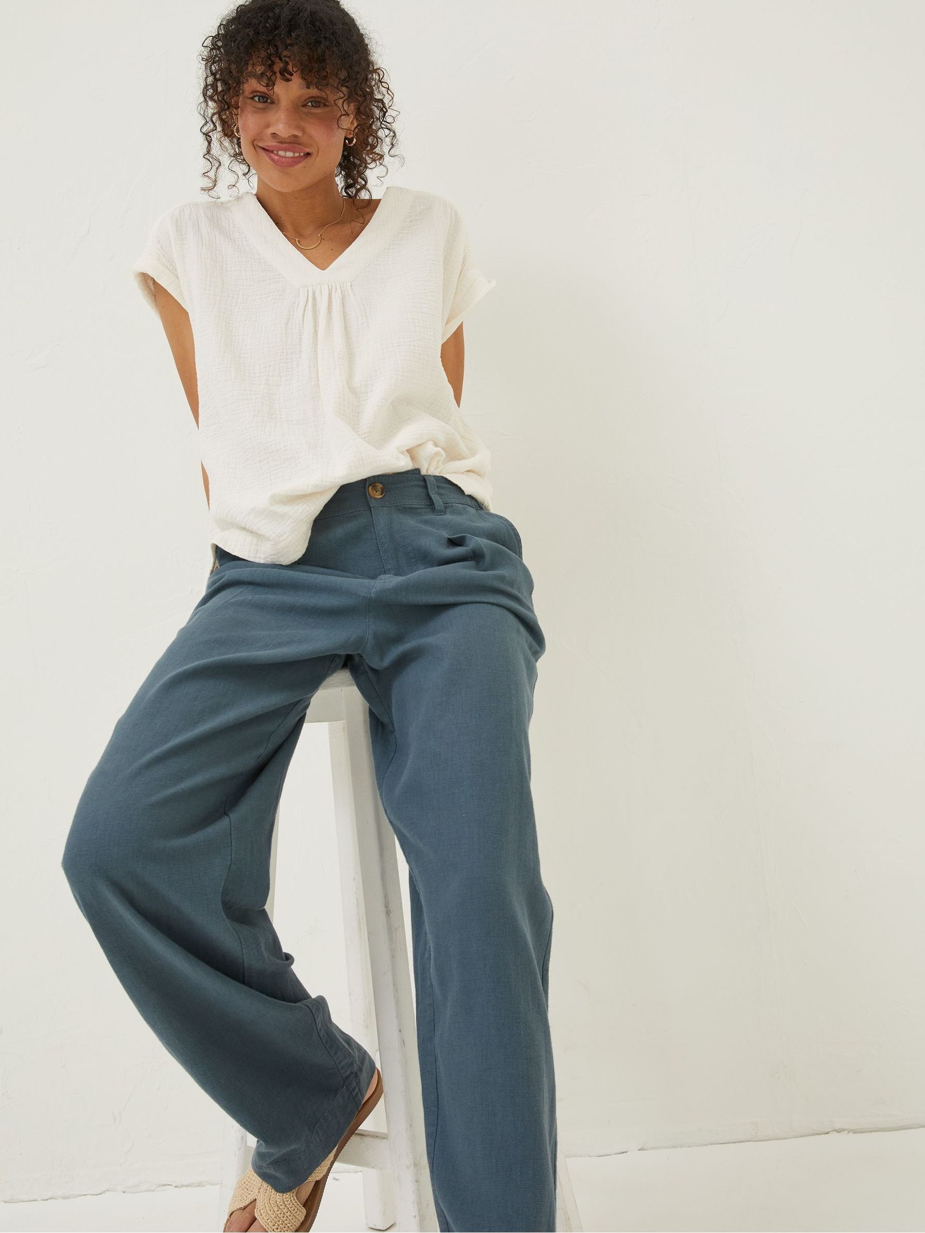 Blue Portloe Cropped Trousers - Image 3 of 4