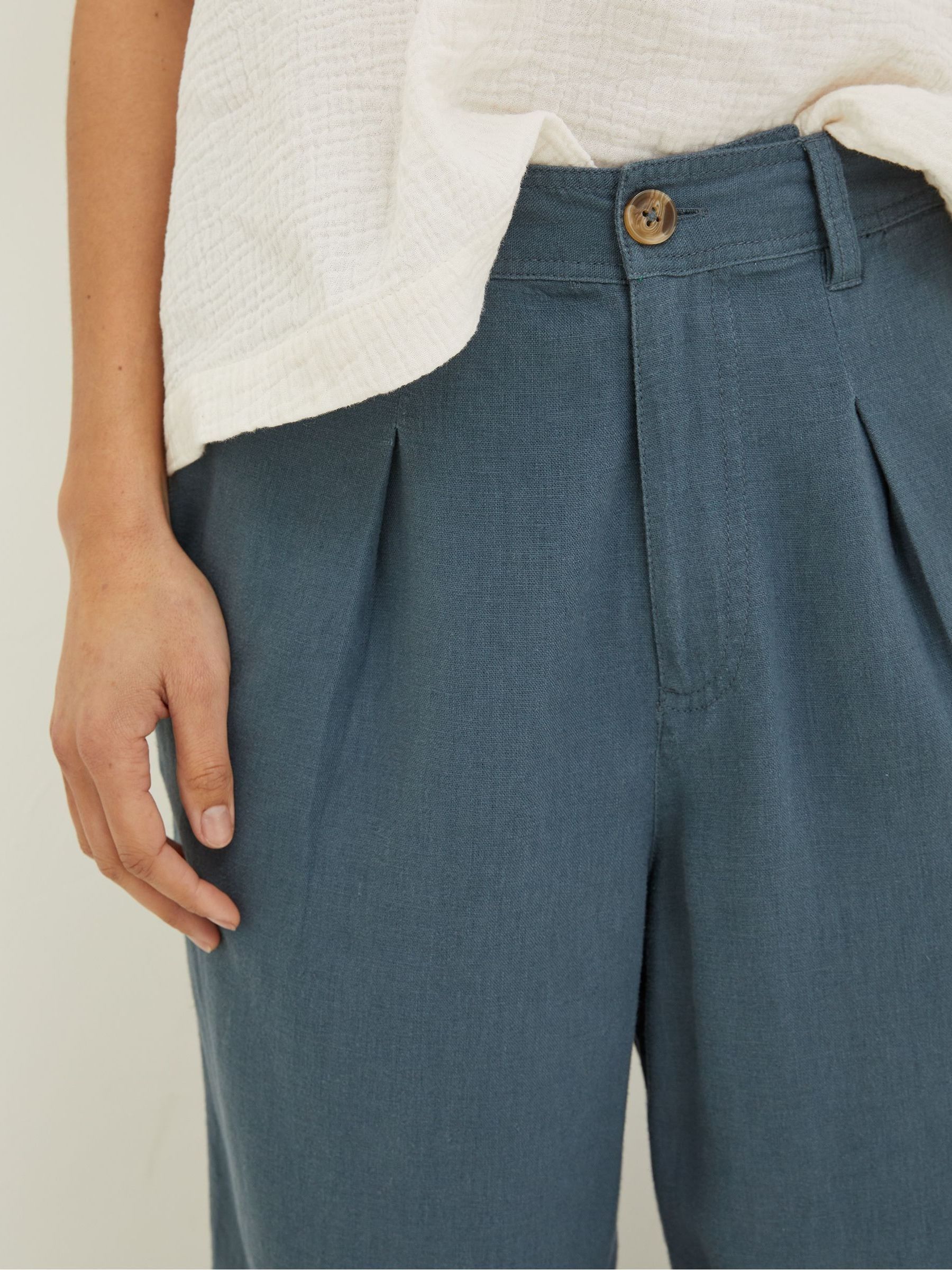 Blue Portloe Cropped Trousers - Image 4 of 4