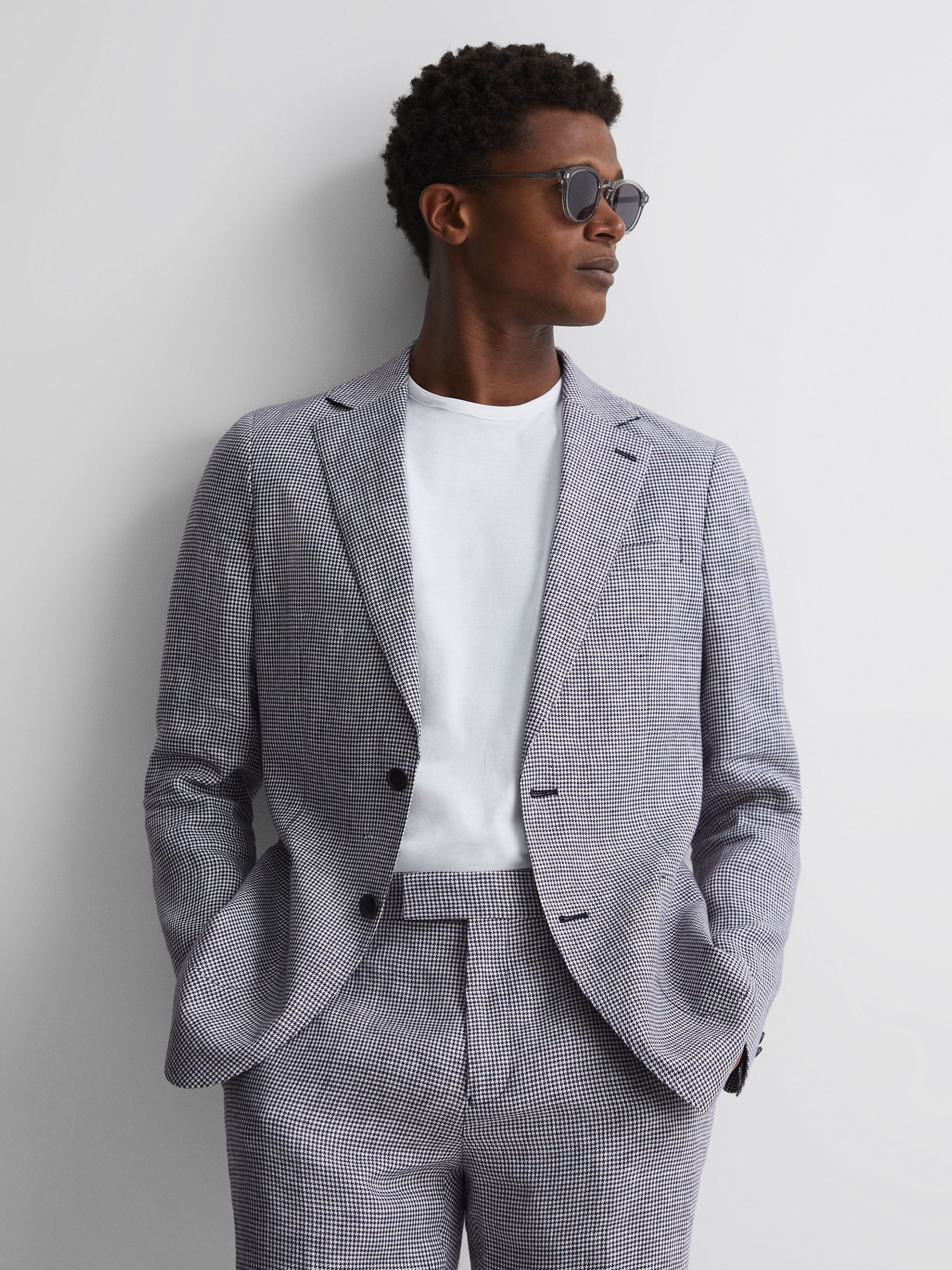 Linen Single Breasted Dogtooth Blazer in Navy - Image 1 of 6