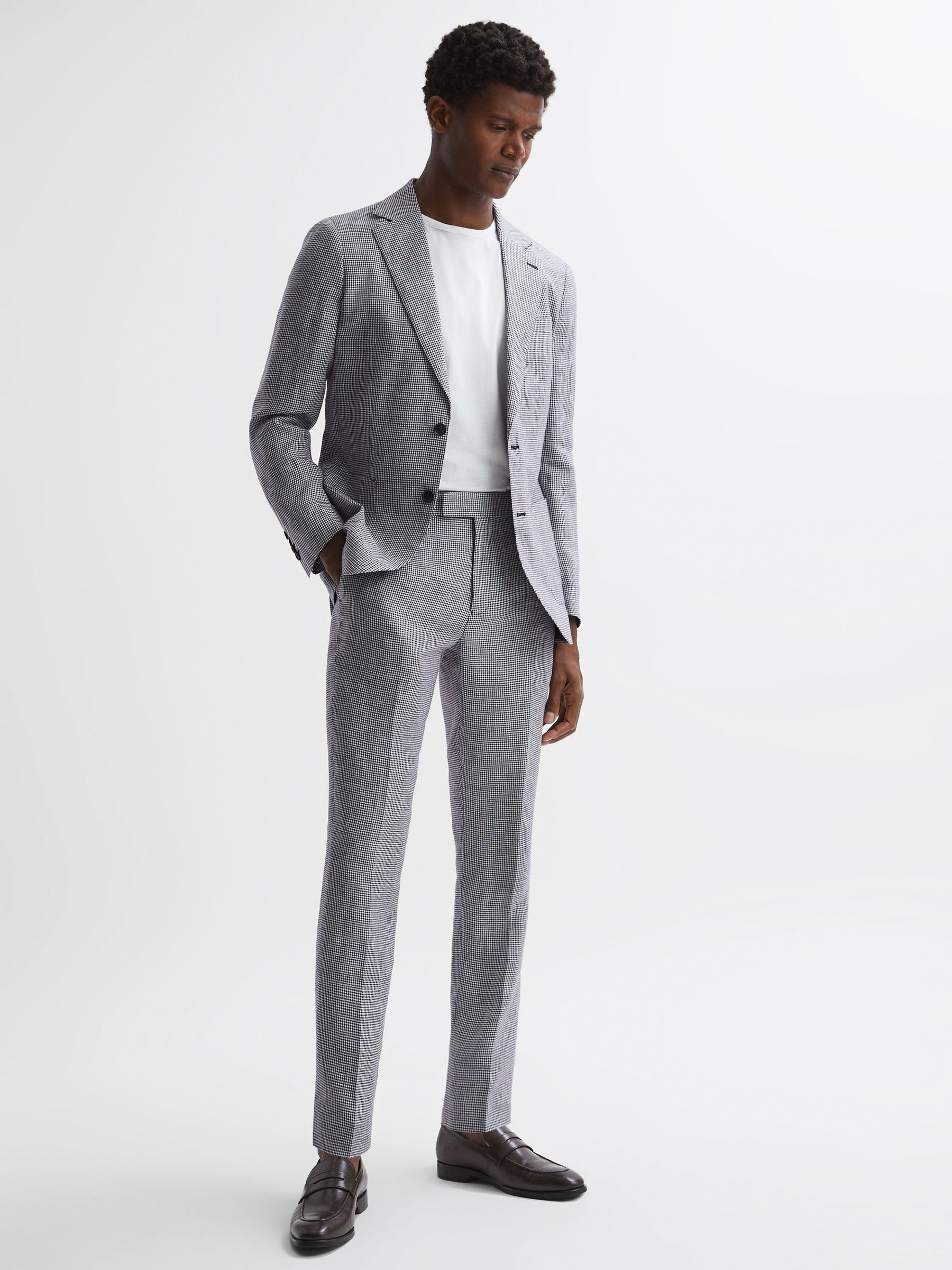 Linen Single Breasted Dogtooth Blazer in Navy - Image 3 of 6