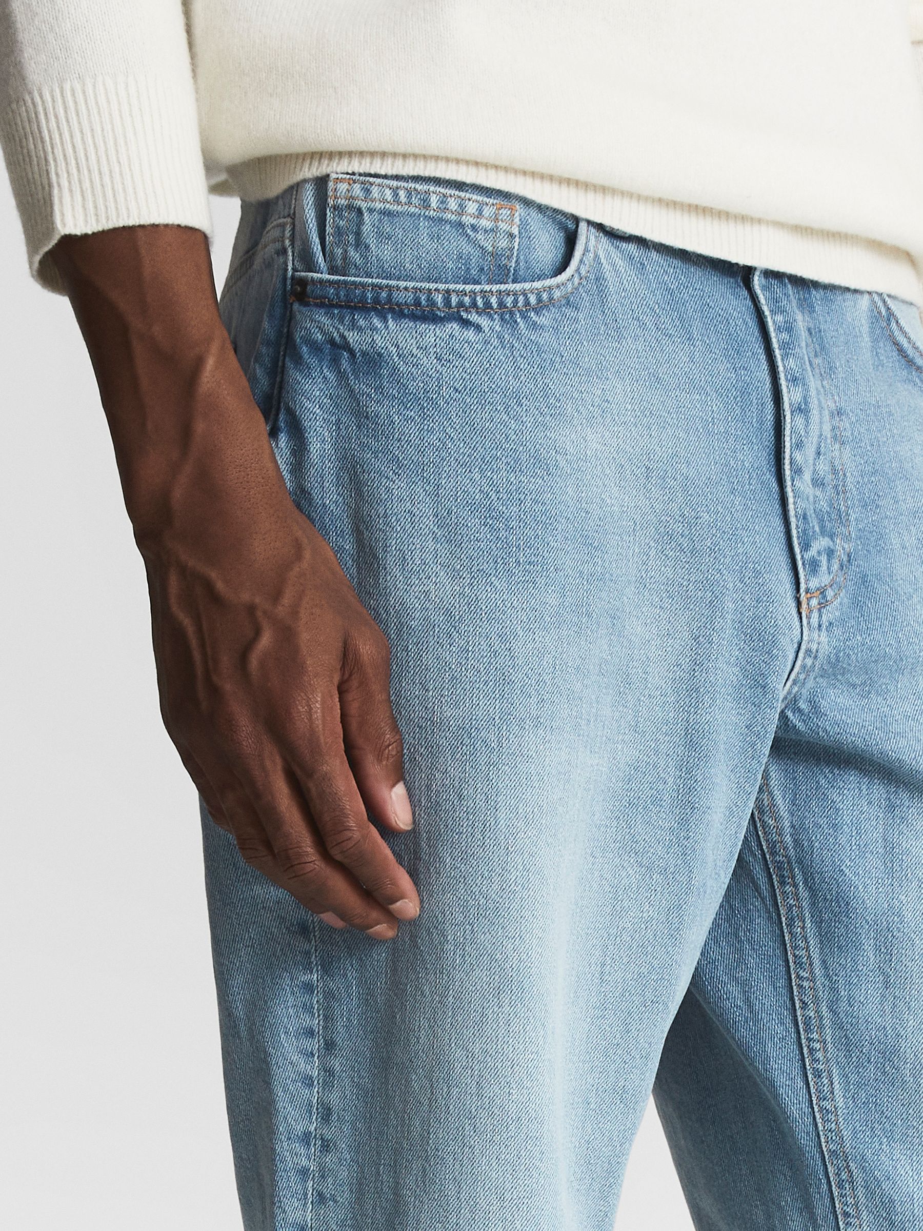 Washed Cropped Jeans in Blue - Image 4 of 6