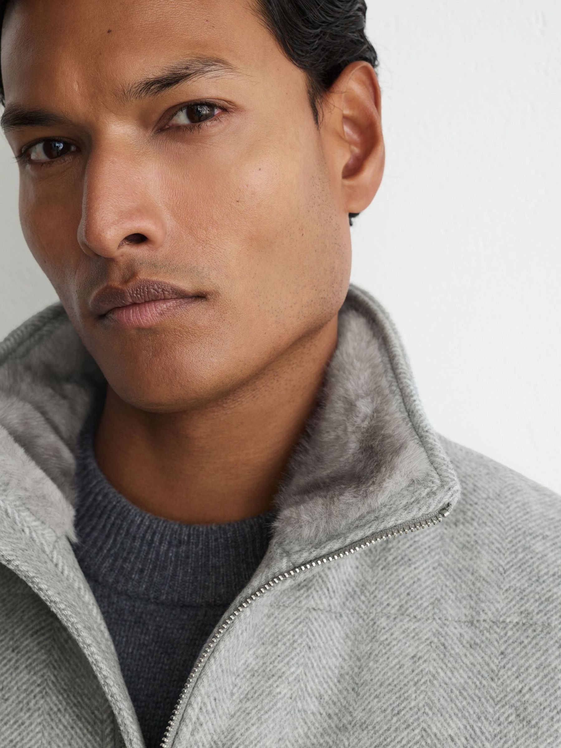 Wool-Blend Faux Fur-Collar Quilted Gilet in Grey - Image 4 of 7