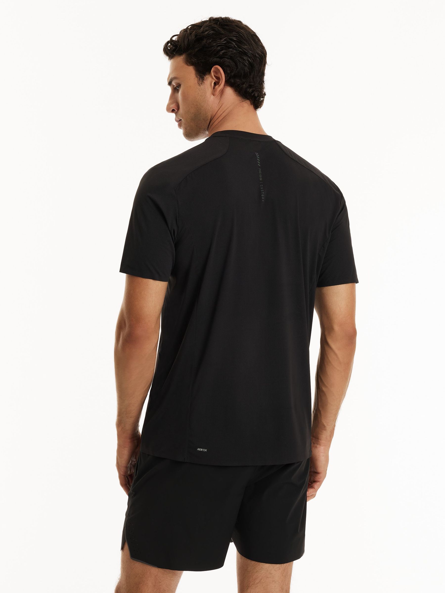 T-shirt Reiss | Castore Performance coupe moderne noir - Image 7 de 10
