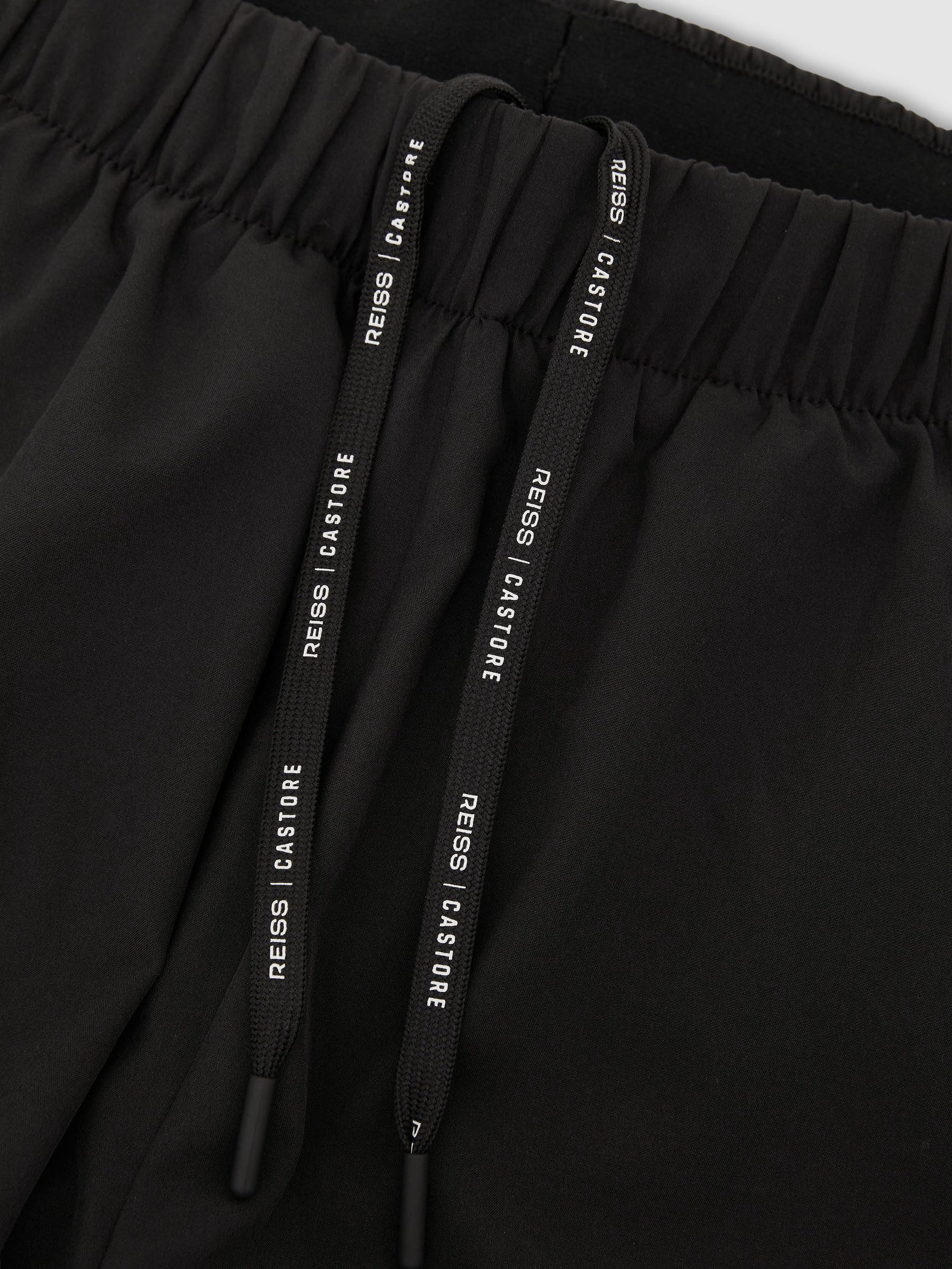 Reiss | Castore 2-in-1 Technical Training Shorts in Black - Image 9 de 10